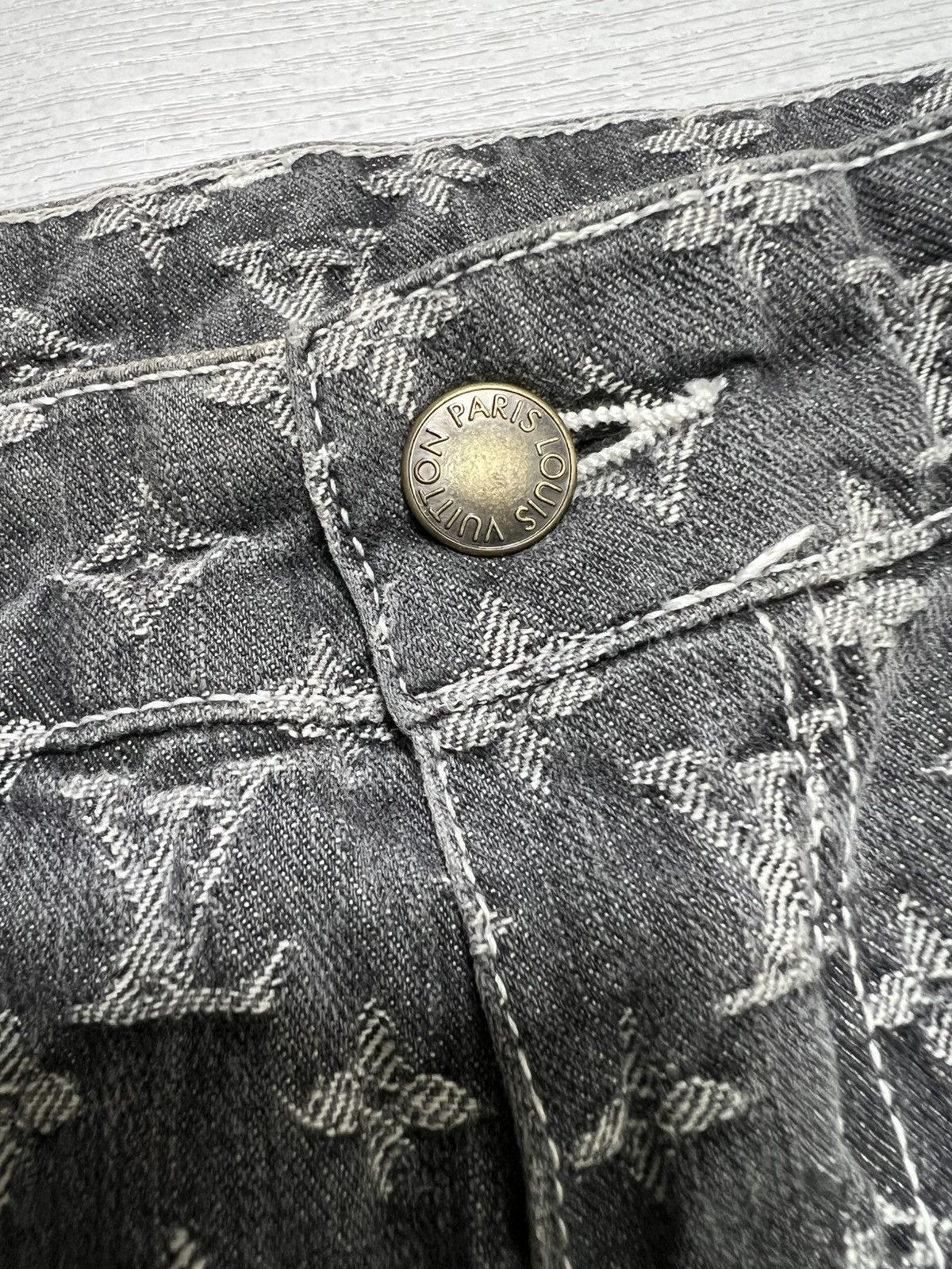 Louis Vuitton Louis Vuitton - Marc Jacobs - Jacquard Monogram Denim Jeans Size 28" / US 6 / IT 42 - 16 Thumbnail