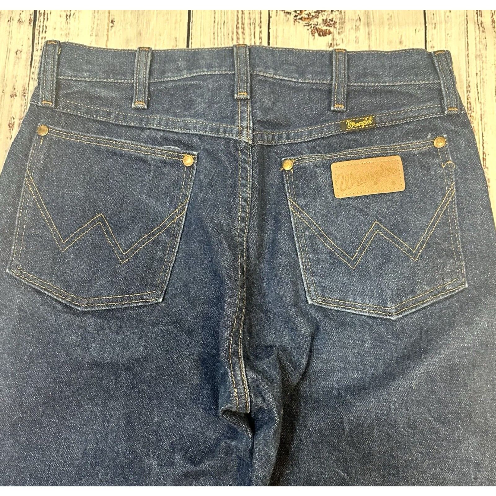 Wrangler VINTAGE Wrangler Denim Jeans 31 x 32 USA Made 13MVZ Cotton Cowboy Wrangler Cowboy Cut Jeans Mens Blue 31x32 Denim Size US 31 - 7 Thumbnail