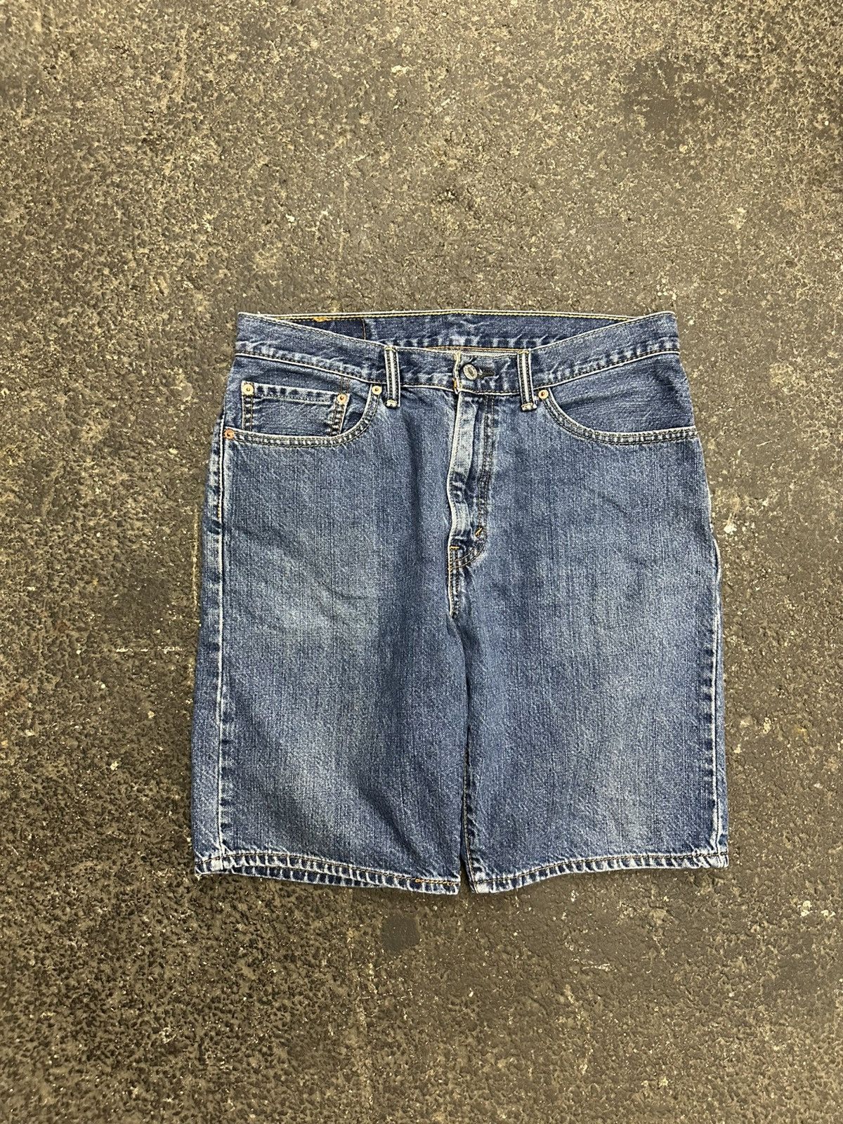 Levi's × Vintage Y2K Levi’s jorts Size US 34 / EU 50 - 4 Thumbnail