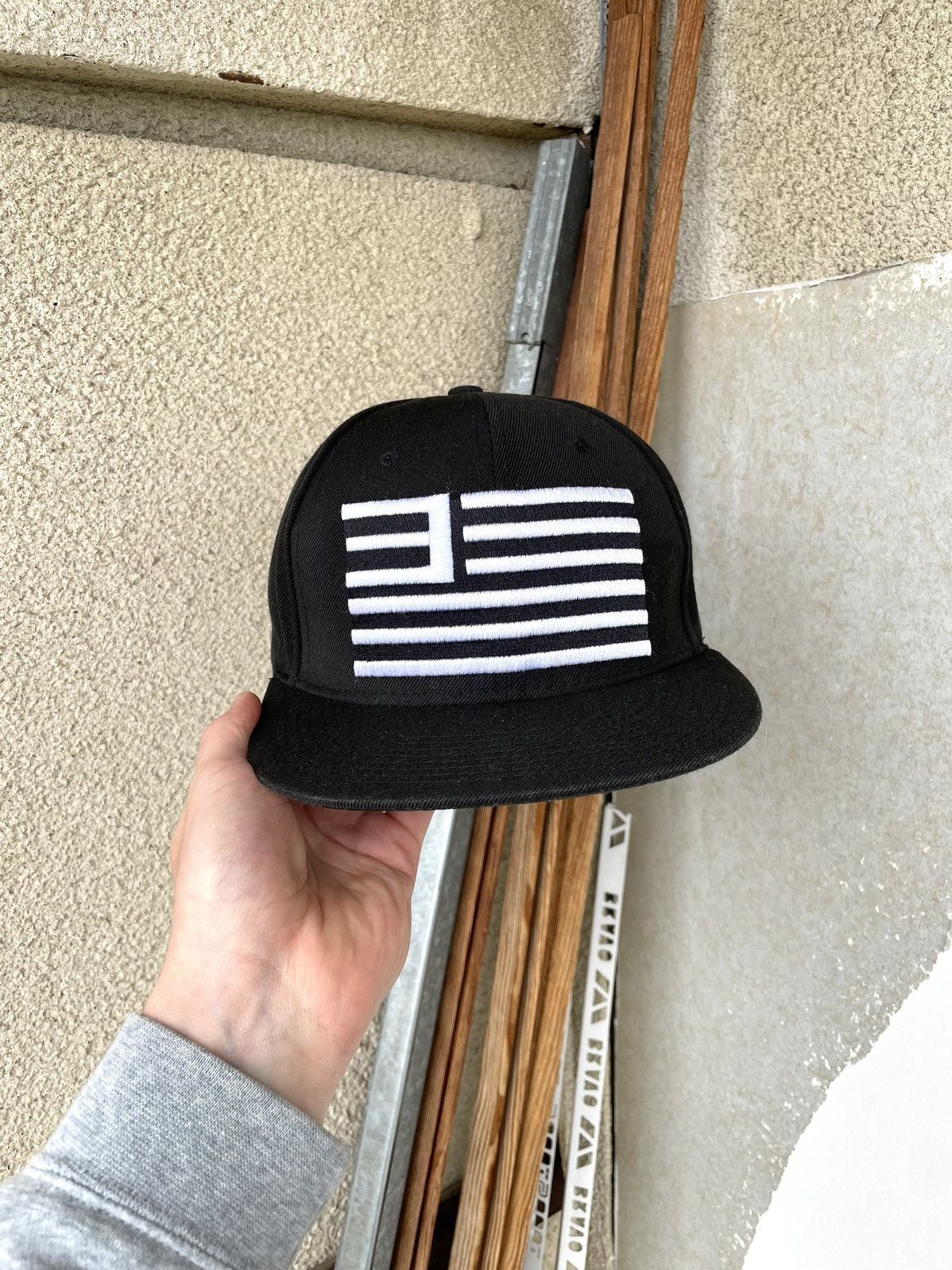 Eminem Vintage Y2K Eminem Flag Logo Rap Hip Hop Hat Cap Snapback Size ONE SIZE - 1 Thumbnail