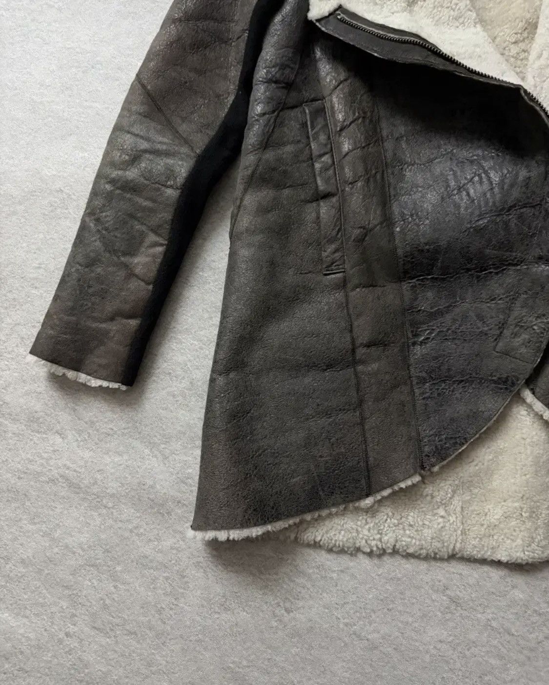 Helmut Lang Helmut Lang Asymmetric Shearling Lambskin Leather Jacket Size S / US 4 / IT 40 - 5 Thumbnail