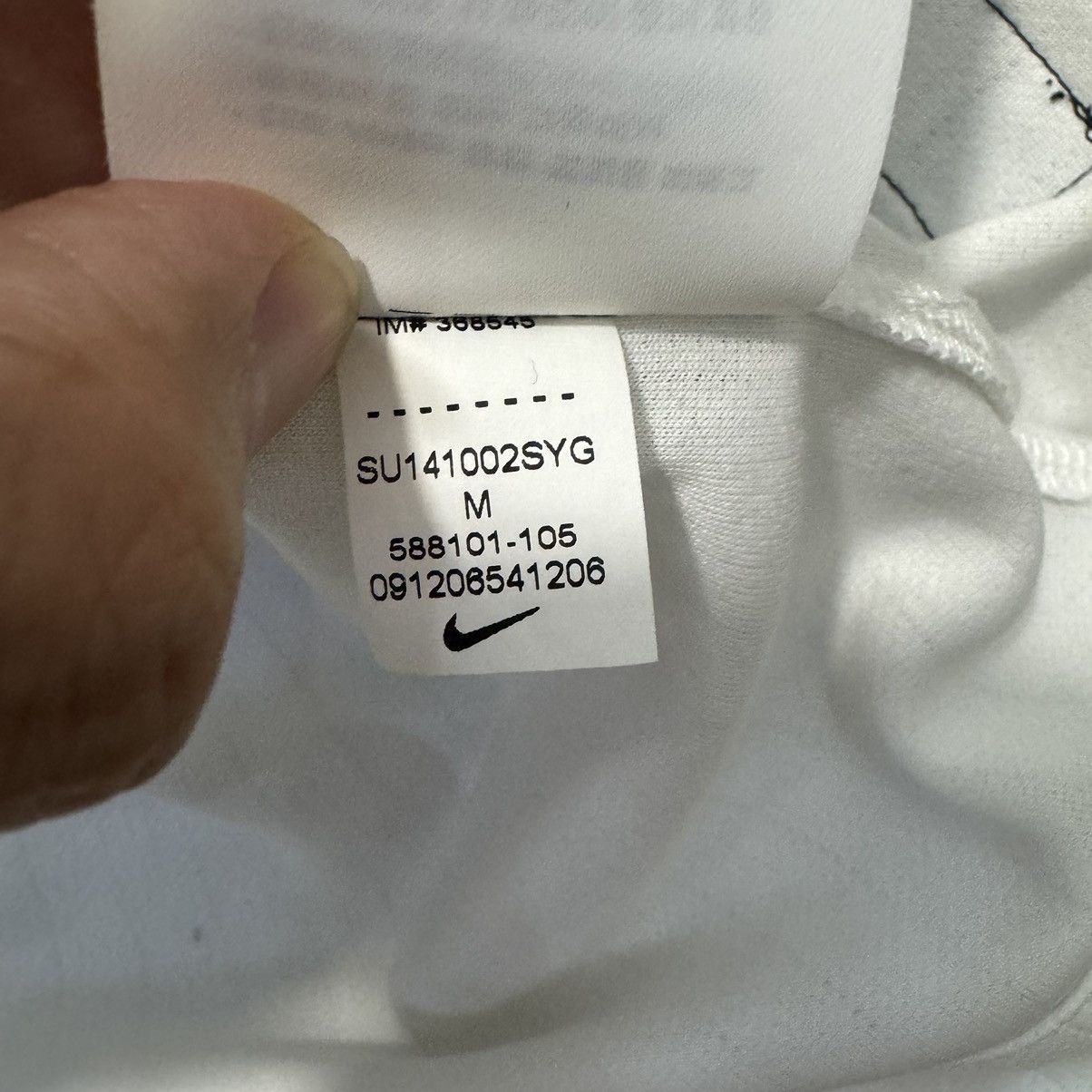Nike England 14/15 home shirt #11 Welbeck Size US M / EU 48-50 / 2 - 9 Thumbnail