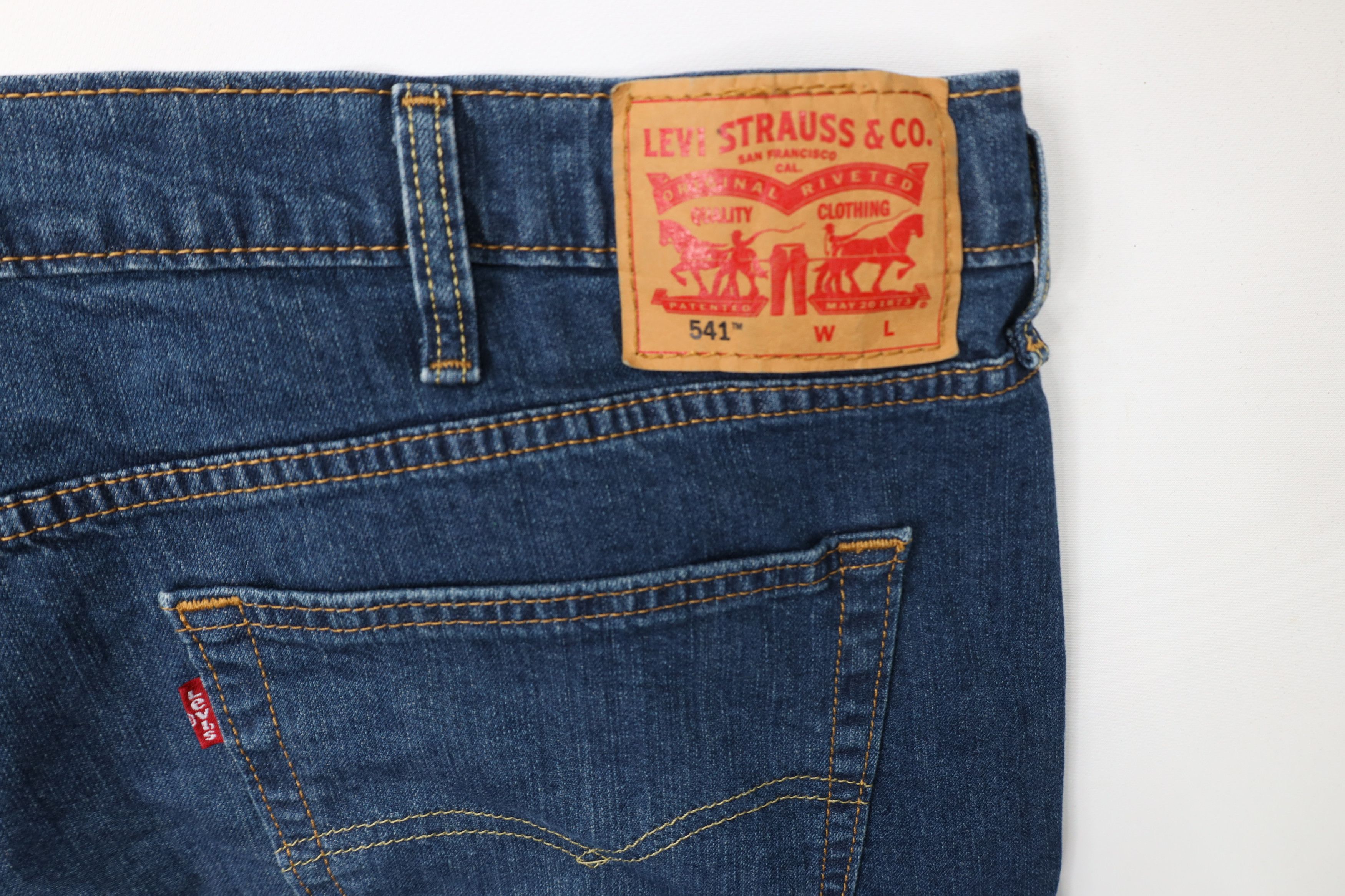 Levi's Vintage Y2K Levis 541 Stretch Athletic Fit Tapered Leg Jeans Size US 44 / EU 60 - 11 Thumbnail