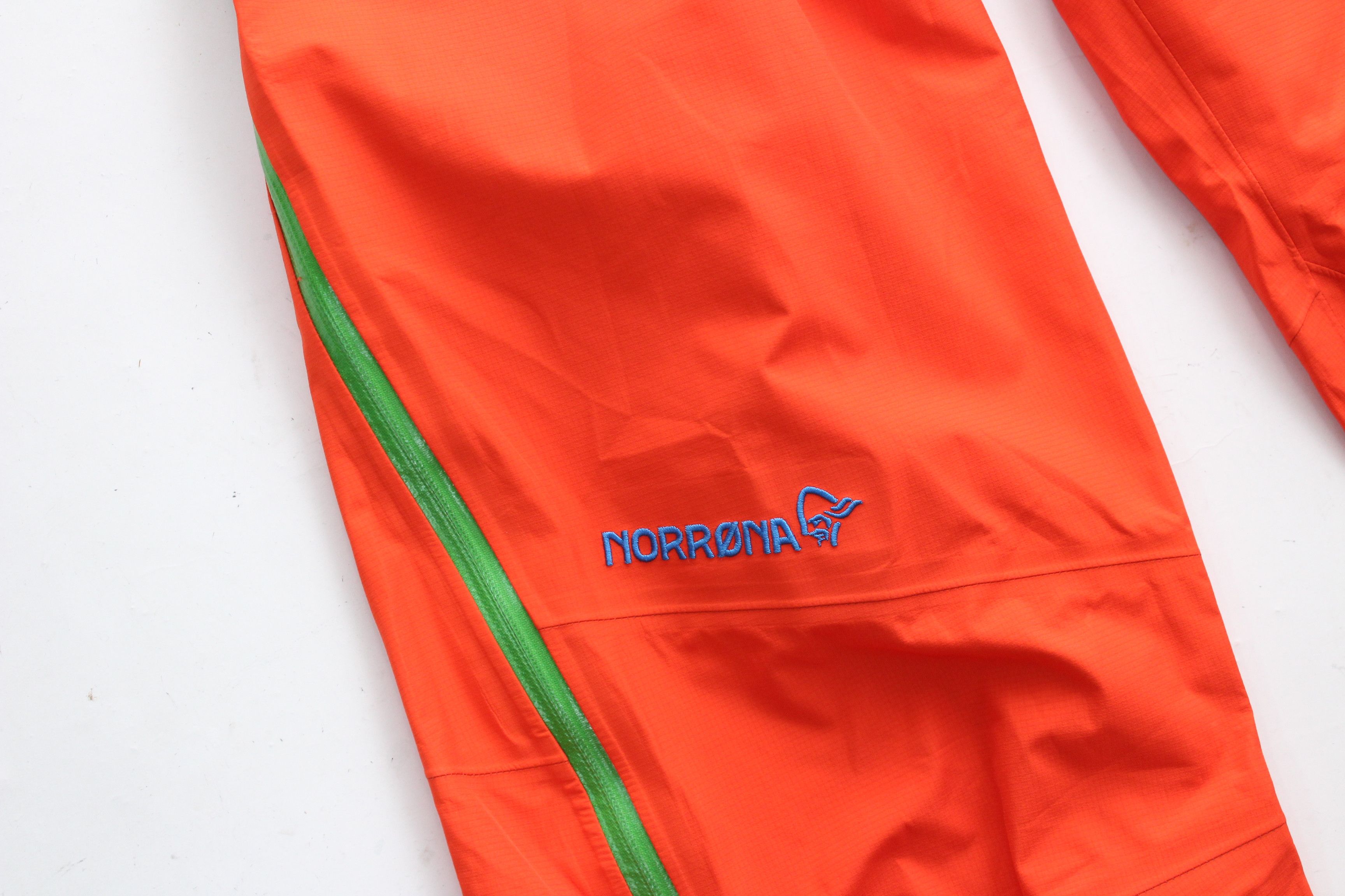 Goretex Norrona Falketind Gore Tex Pants Mens Size XS Outdoor Size US 28 / EU 44 - 6 Thumbnail