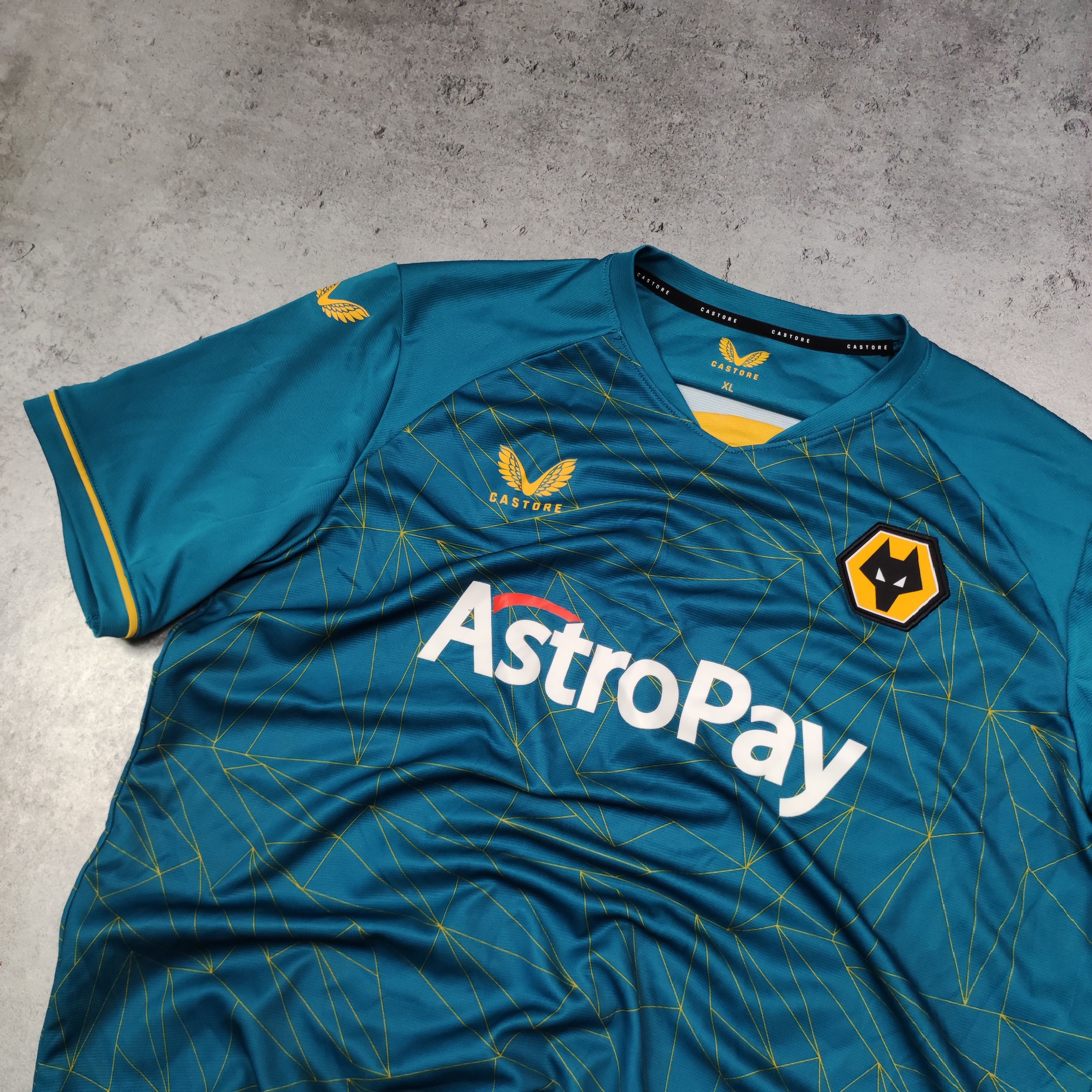 Vintage RARE Football Wolverhamton Wanderers 2022 Away Jersey Size US XL / EU 56 / 4 - 4 Thumbnail