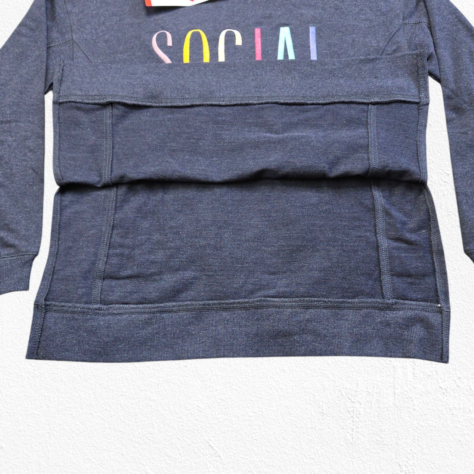 Wildfox Wildfox SOCIAL Rainbow Navy Crewneck Sweatshirt XS NWT $108 Size XS / US 0-2 / IT 36-38 - 9 Thumbnail