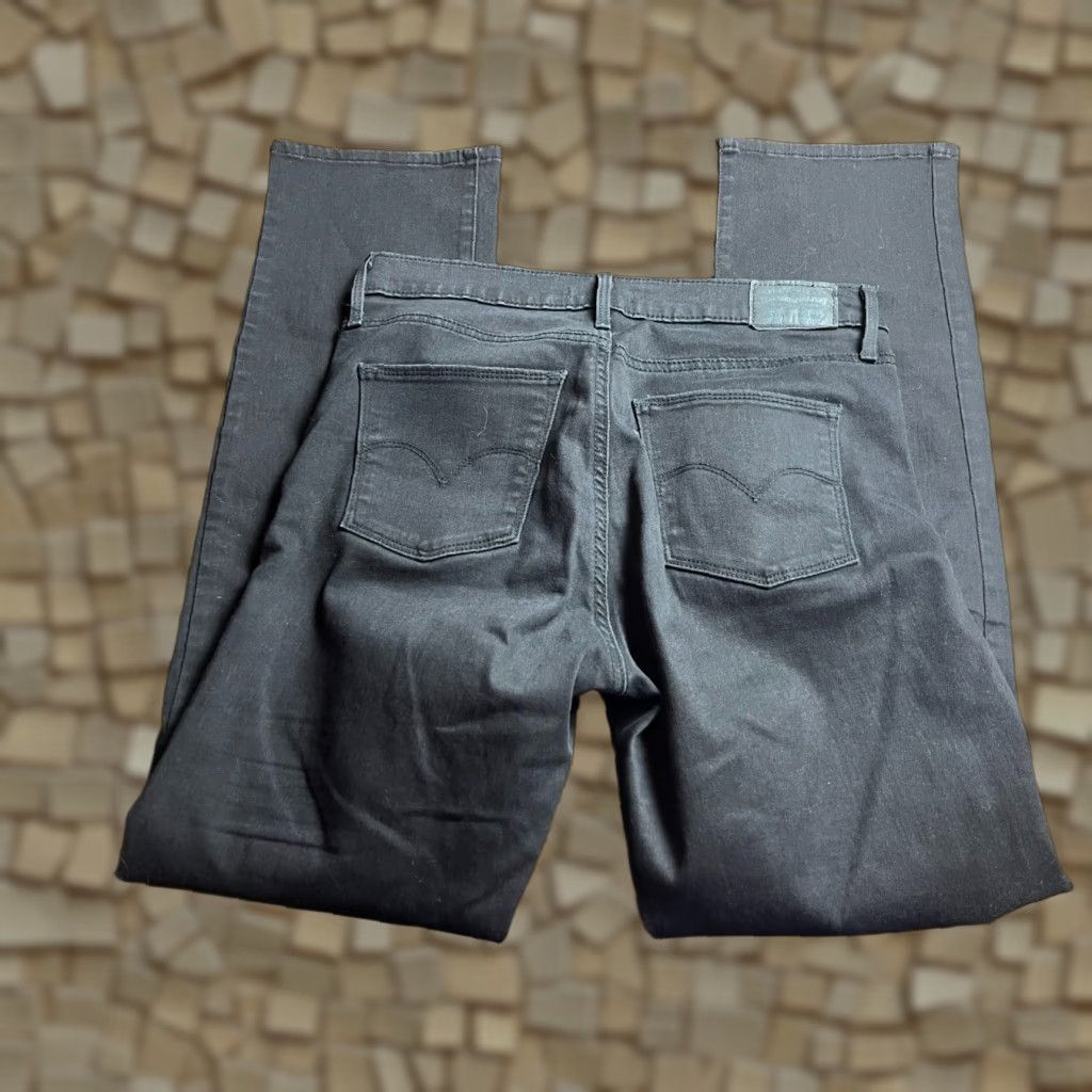 Levi's Levi's Jeans Men's 30x32 Black Denim Slimming Straight Pockets Mens Size US 30 / EU 46 - 1 Thumbnail