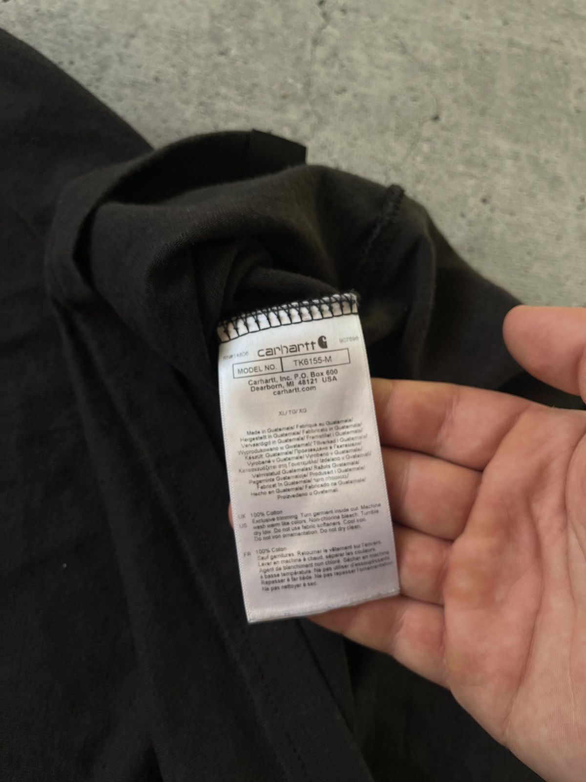 Carhartt × Vintage VTG Destroyed Carhartt T-Shirt in Black Size US XL / EU 56 / 4 - 6 Thumbnail