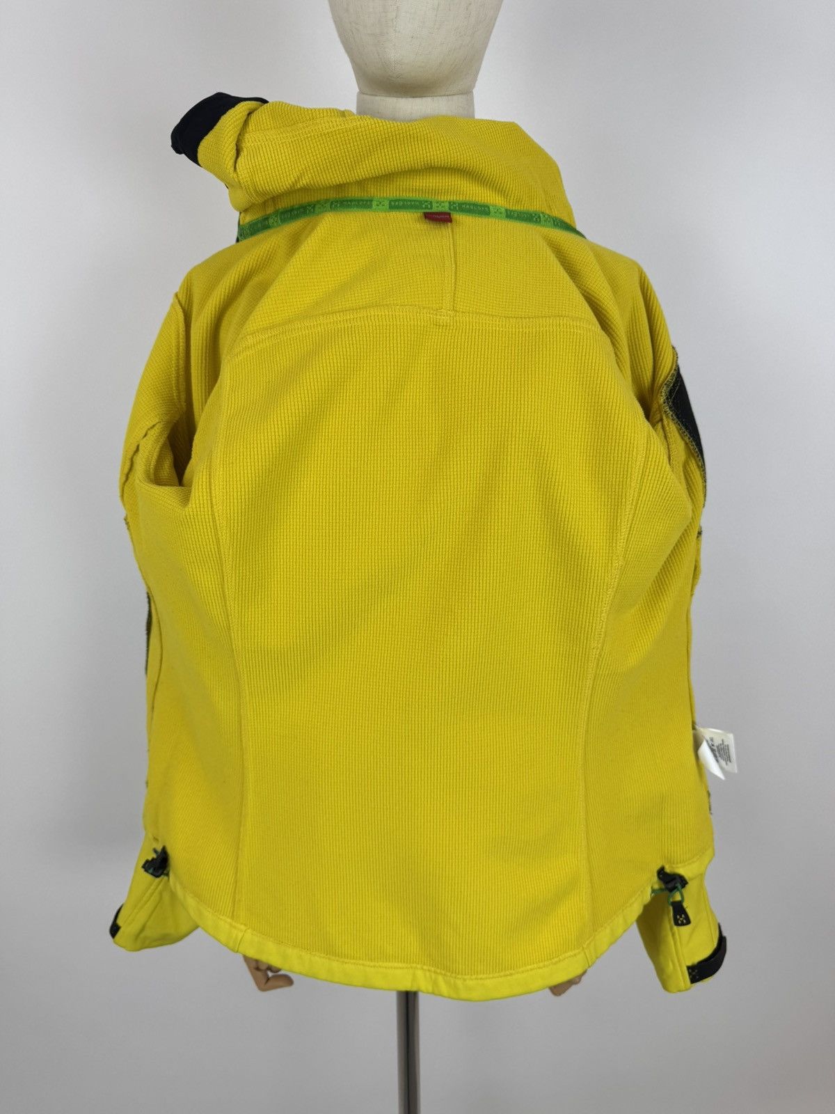 Haglofs Haglofs Softshell Jacket Womens Windstopper gorpcore Hiking Size S / US 4 / IT 40 - 15 Thumbnail