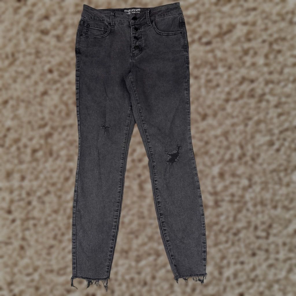 Vintage Maurices Jeans Women 6 Black Denim Skinny Tapered Distressed Raw Hem Button Fly Jeans Size 28" / US 6 / IT 42 - 1 Thumbnail