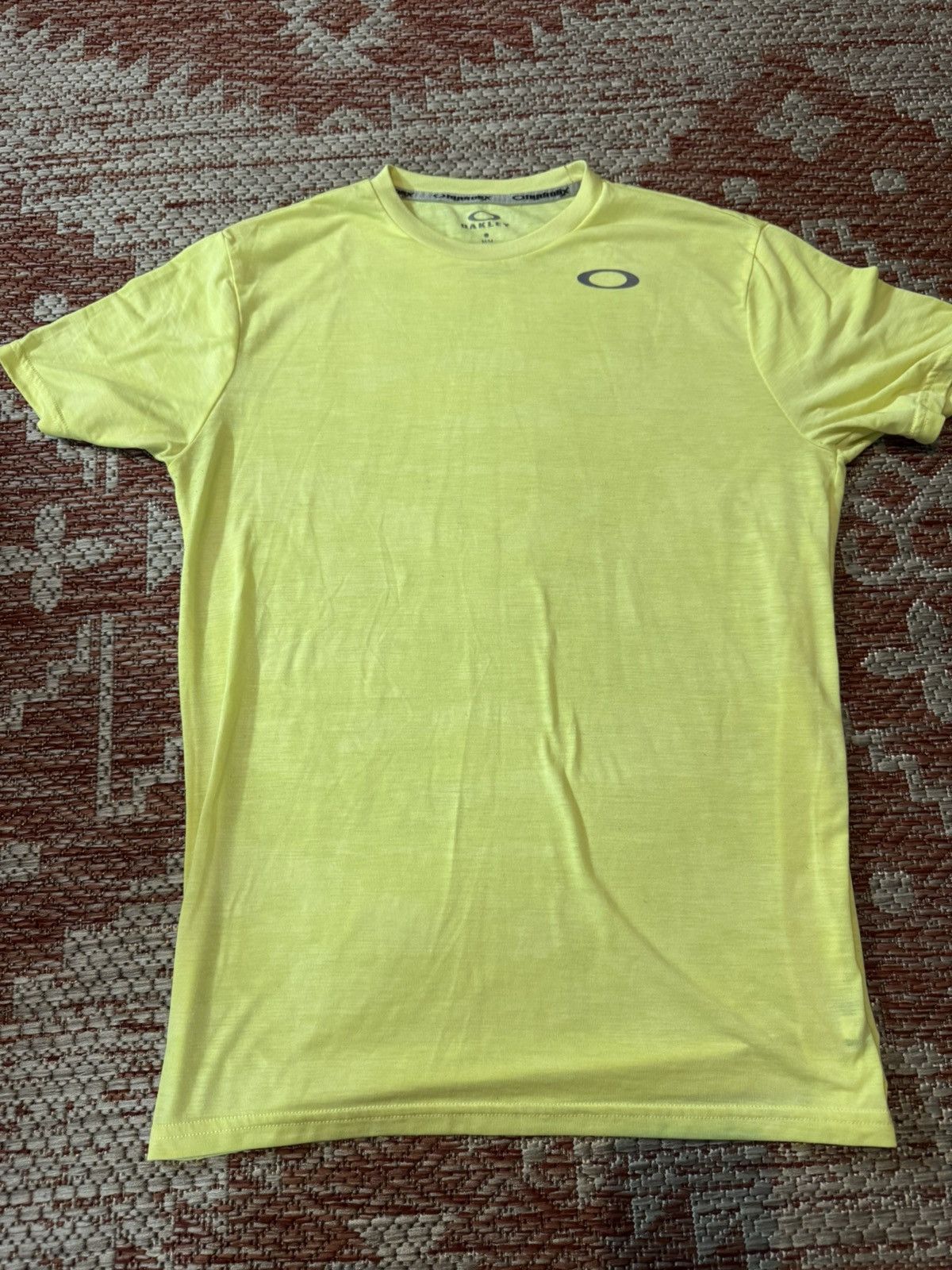 Oakley Vintage Oakley onydrolix Running Shirt Bright Green Sz M Size US M / EU 48-50 / 2 - 1 Thumbnail