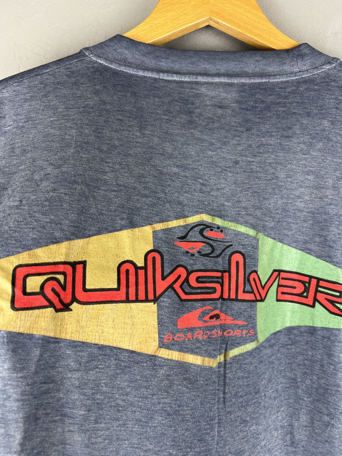 Quiksilver Vintage 1990s Quiksilver Y2K Surf Graphic T-Shirt Size US XL / EU 56 / 4 - 7 Thumbnail