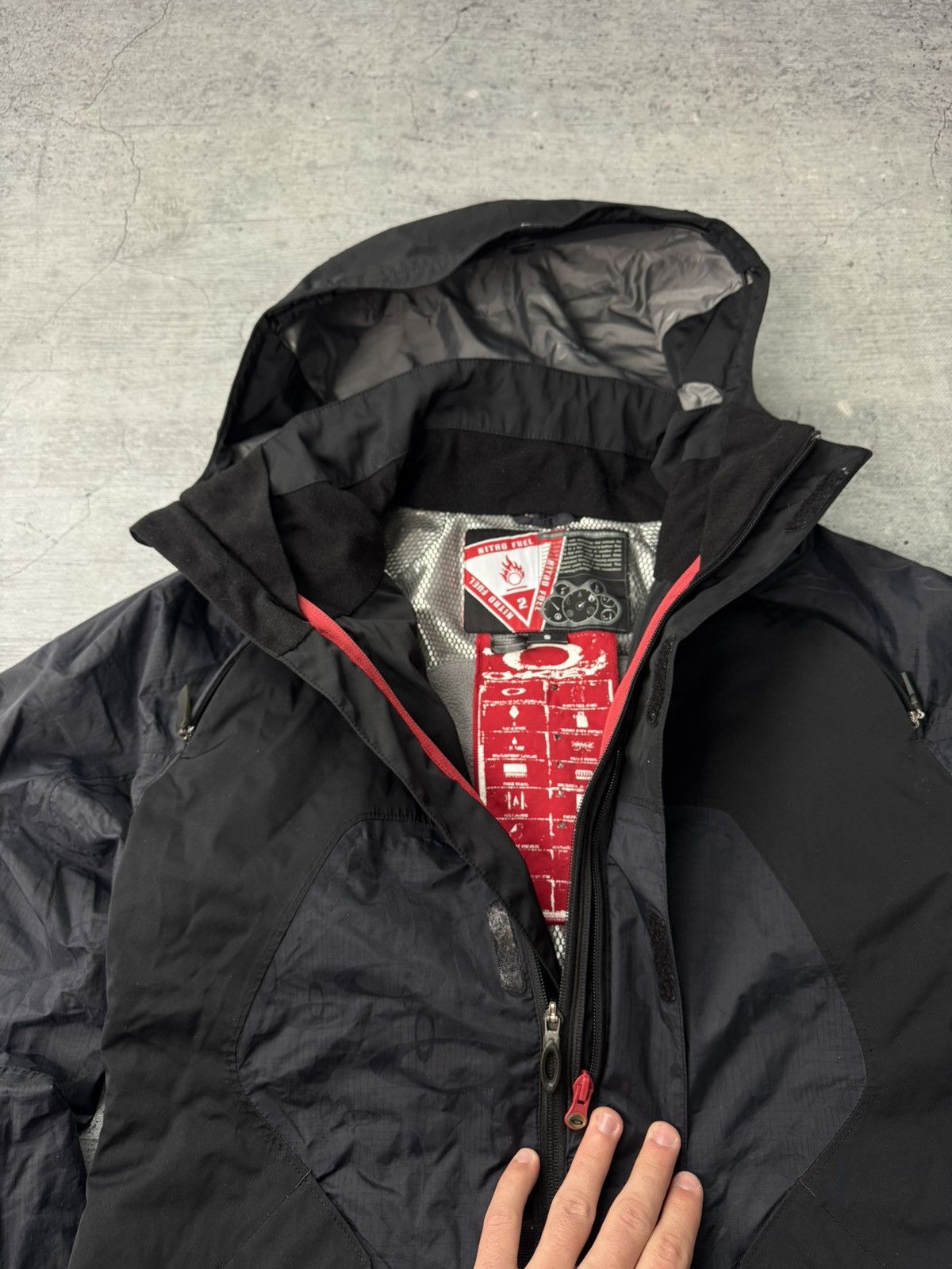 Oakley Vintage 90’s Oakley Y2K Ski Gorpcore Monogram Jacket Size S / US 4 / IT 40 - 11 Thumbnail