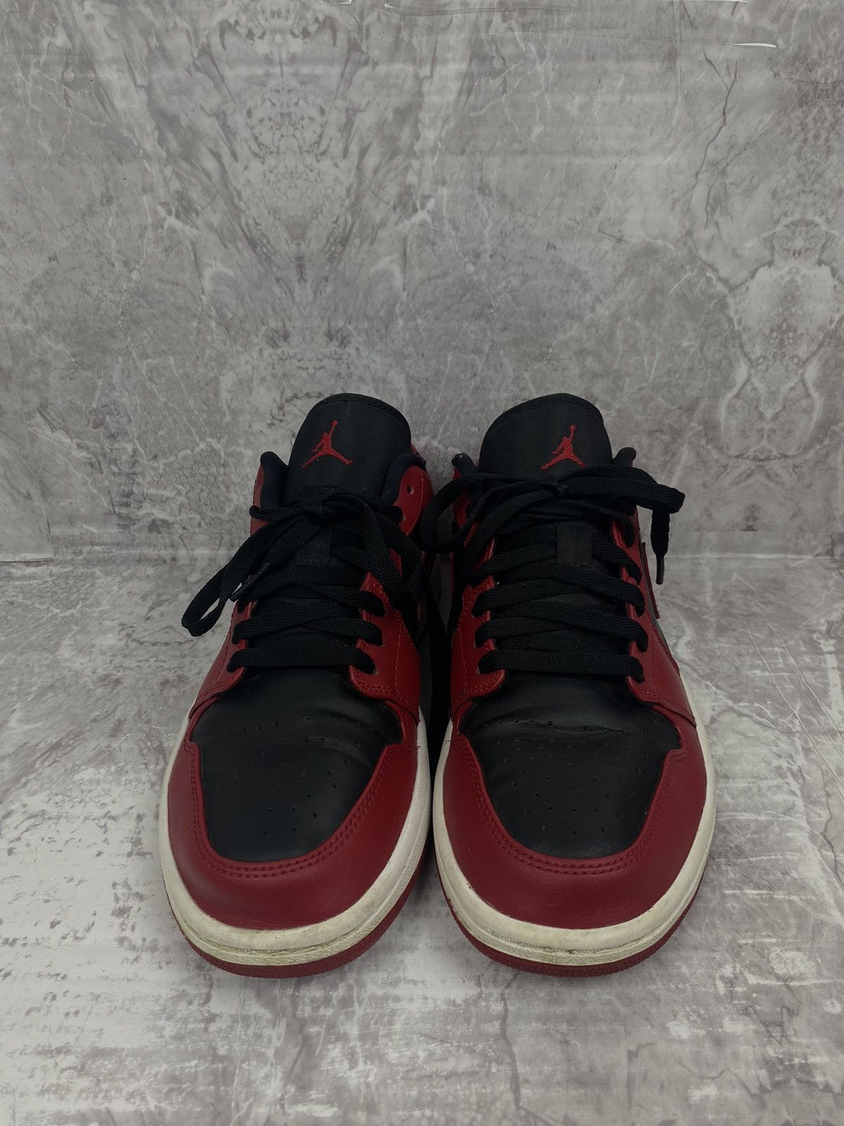 Jordan Brand Jordan 1 Low Reverse Bred Size US 9.5 / EU 42-43 - 2 Thumbnail
