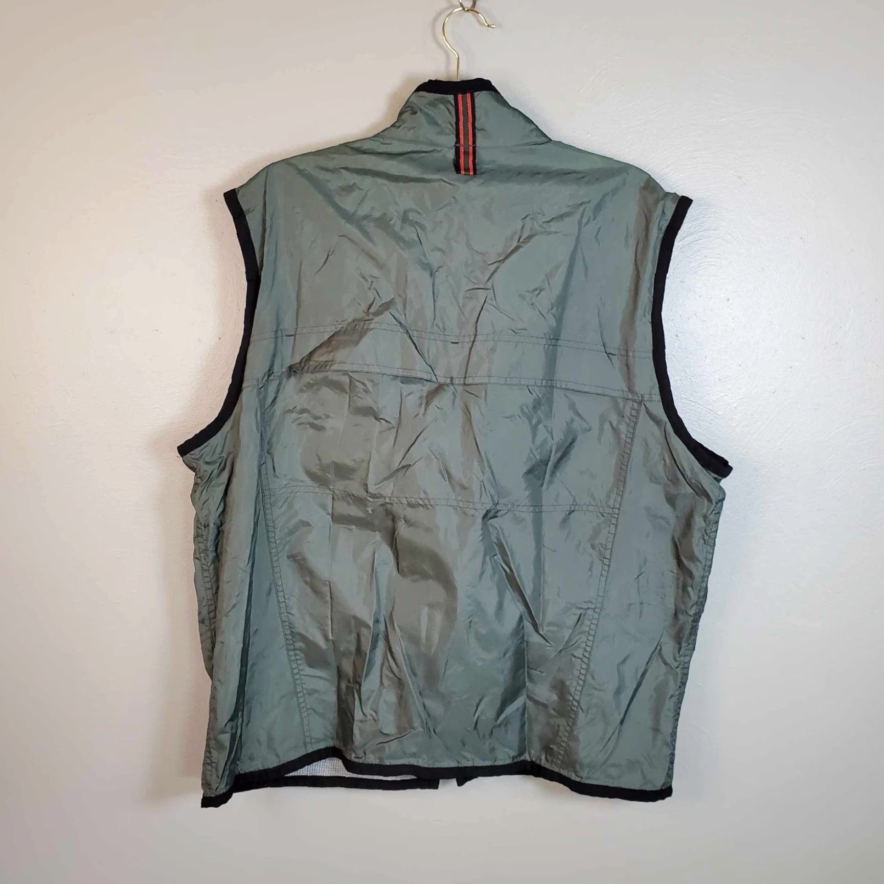 Gap VINTAGE is not applicable; Gap Mens Vest Activewear Green Full Zip M Oversized Nylon Outdoor Nature Fall Winter Spring Nature Size US M / EU 48-50 / 2 - 3 Thumbnail