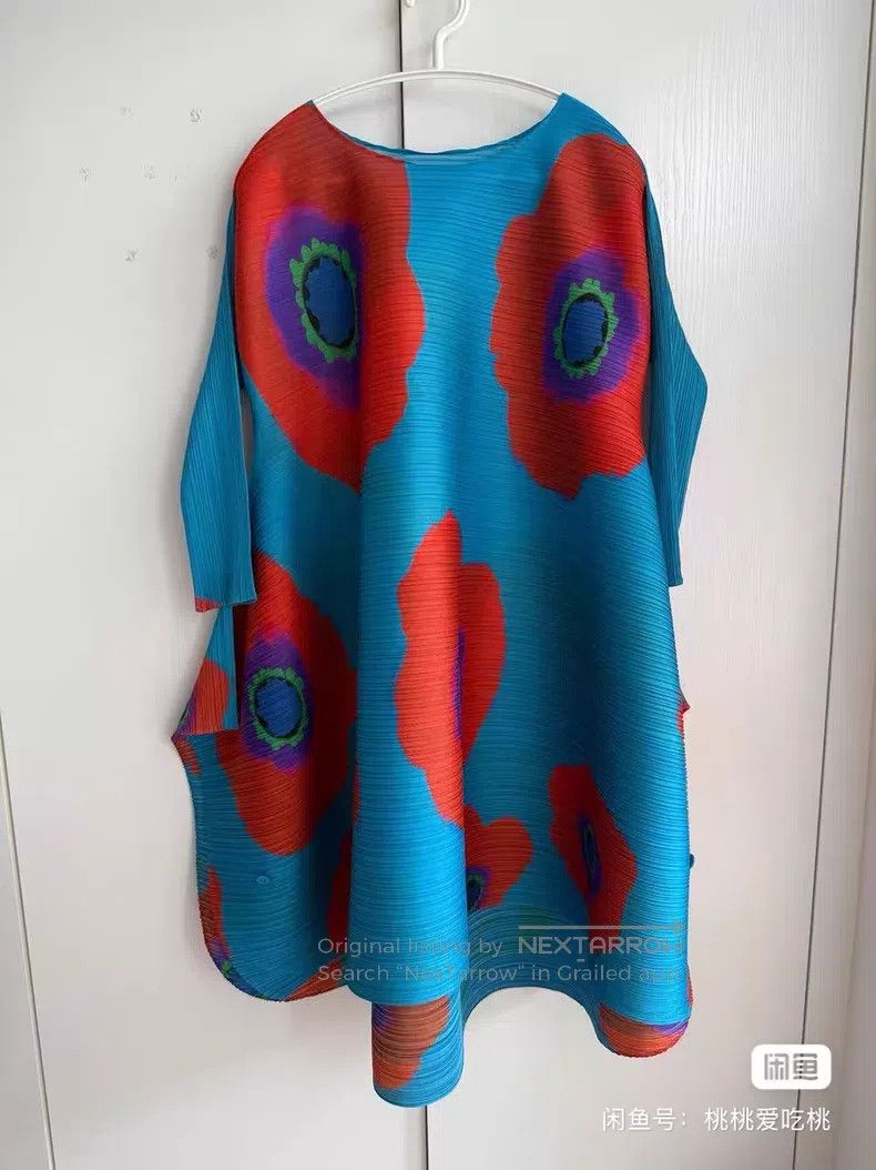 Issey Miyake Issey Miyake Sunflower Dress Size L / US 10 / IT 46 - 1 Thumbnail
