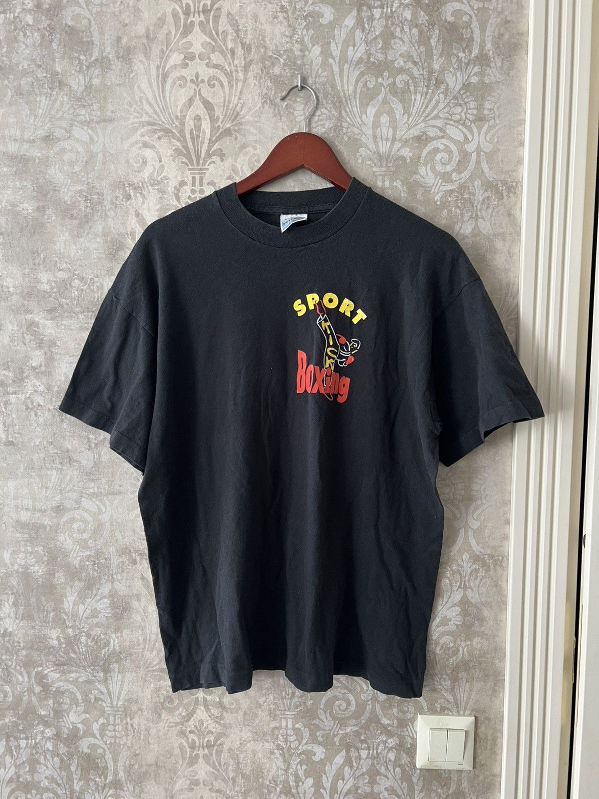 Vintage Vintage Kick Boxing Sport Tee T-Shirt Size US L / EU 52-54 / 3 - 2 Thumbnail