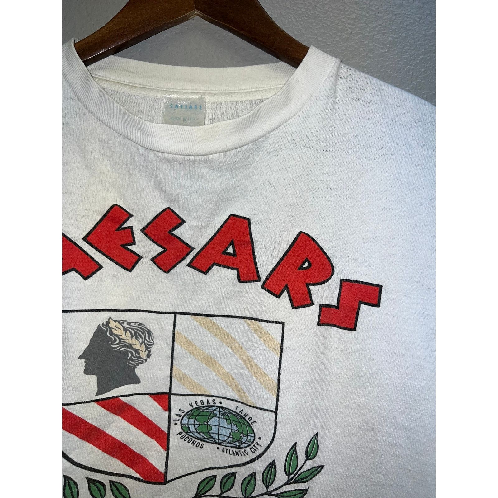 Vintage Womens Vintage Caesars Shirt Las Vegas Crop Top Stained L Size L / US 10 / IT 46 - 3 Thumbnail