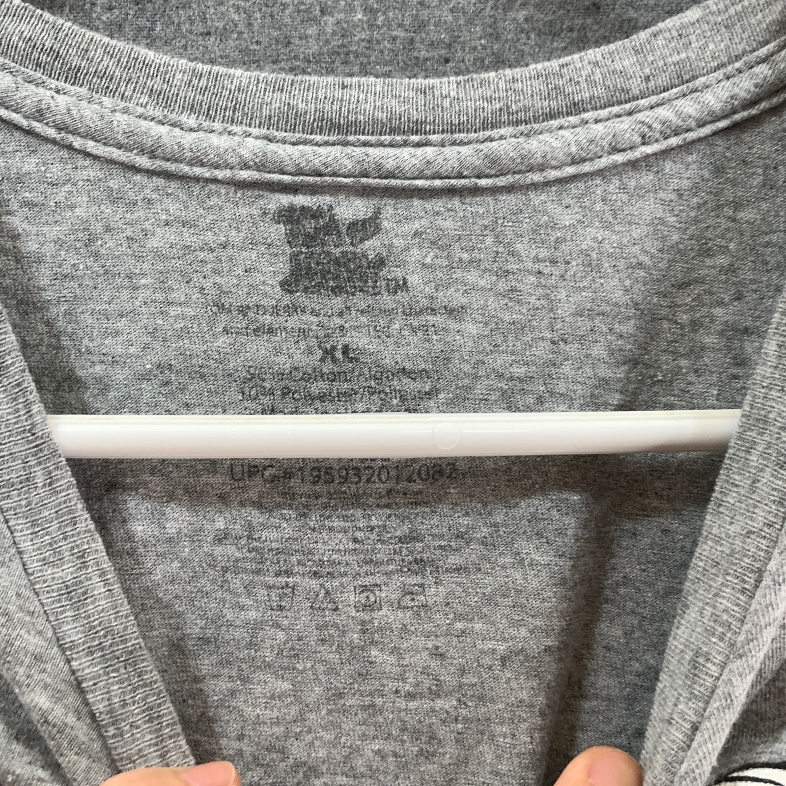 Other Tom & Jerry Christmas Shirt Adult Size XL Gray Short Sleeve Size US XL / EU 56 / 4 - 8 Thumbnail