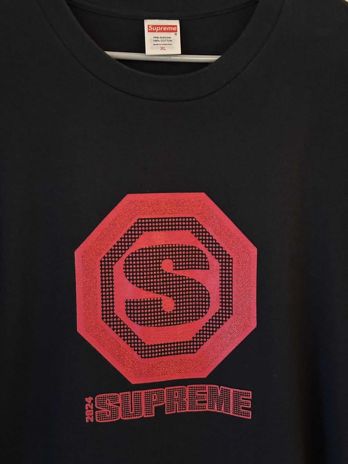 Supreme Supreme Blockbuster Tee Size US XL / EU 56 / 4 - 2 Thumbnail