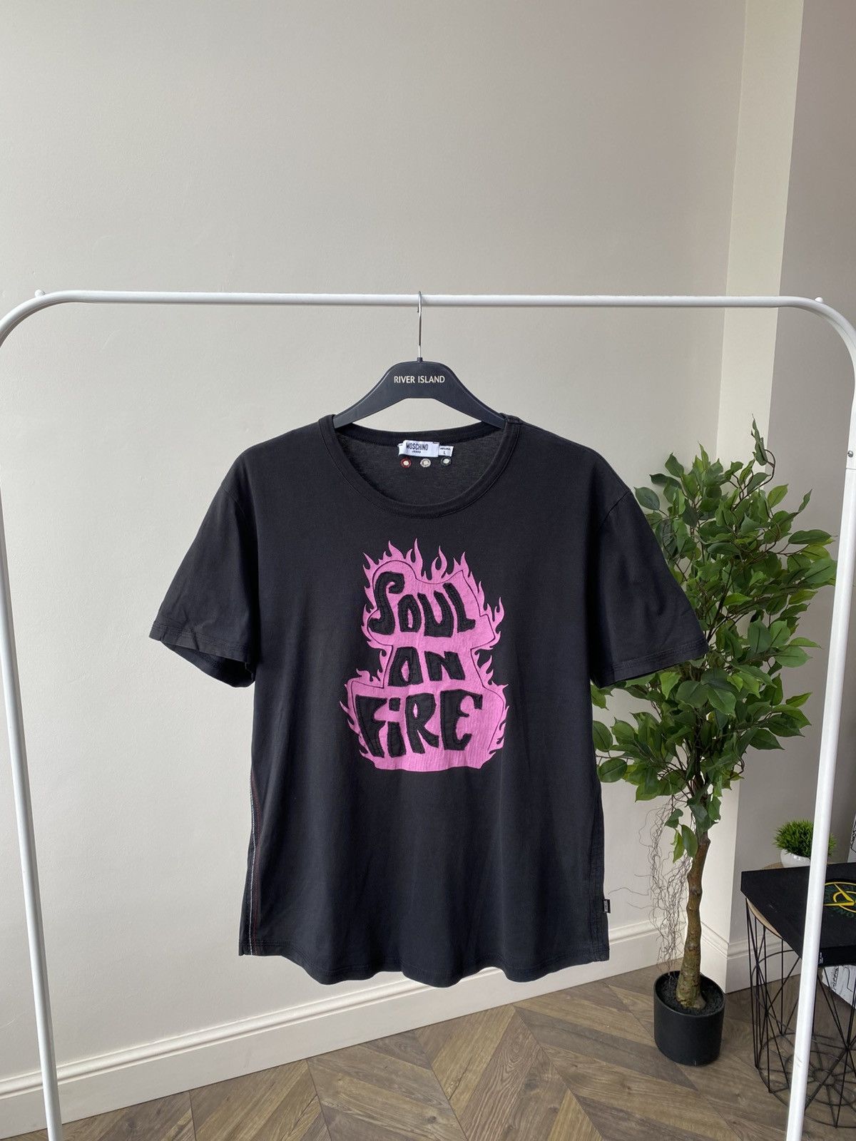 Moschino × Vintage Vintage Moschino Soul on Fire T-Shirt Size US L / EU 52-54 / 3 - 2 Thumbnail