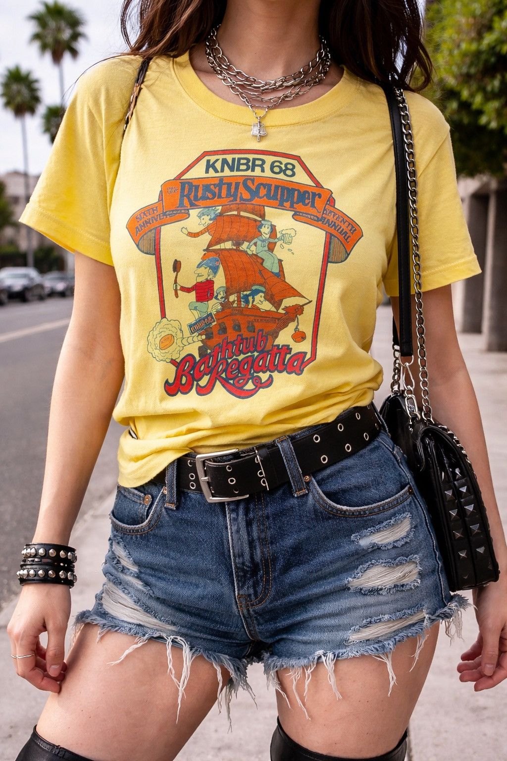 Hanes Vtg KNBR 68 Bathtub Regatta Tee L Yellow Graphic Shirt Y2K Size US L / EU 52-54 / 3 - 1 Thumbnail