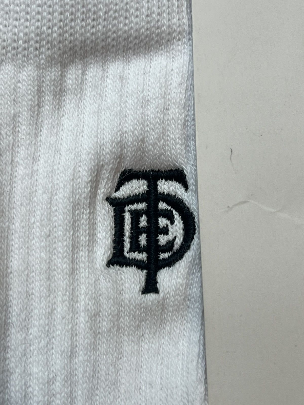Stance Socks × Top Dawg Entertainment Stance 2015 Top Dawg Entertainment Logo White Socks Sz Large Size ONE SIZE - 4 Thumbnail