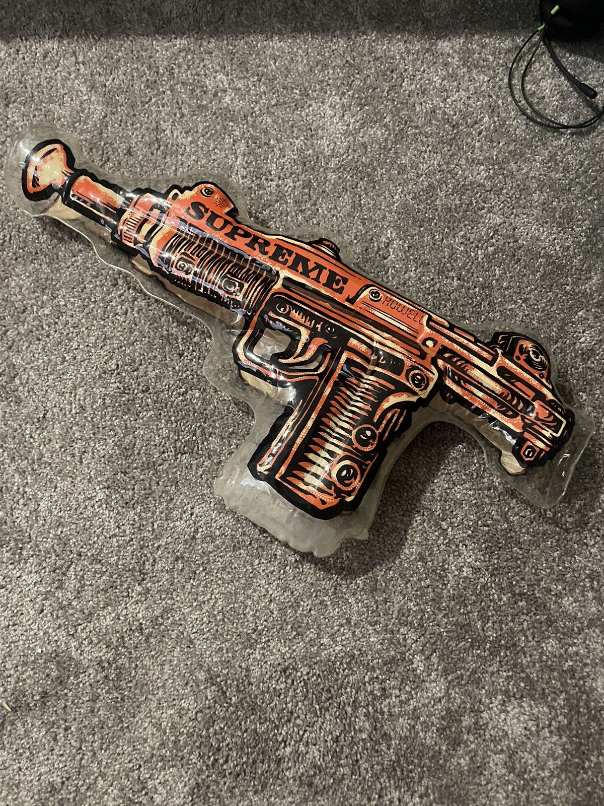 Supreme Supreme Inflatable Uzi Orange Size ONE SIZE - 2 Thumbnail