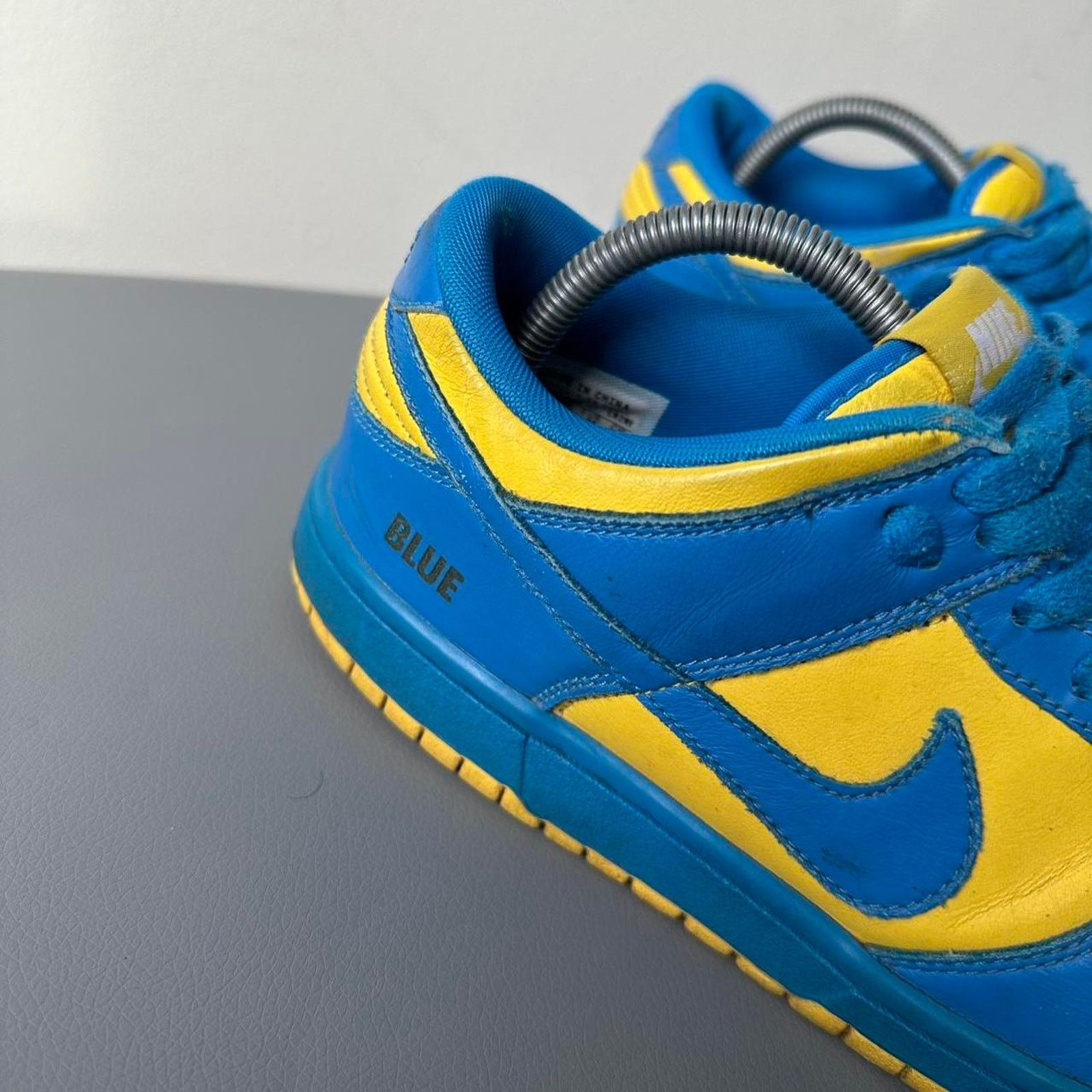 Nike × Vintage Vintage 2016 Nike ID Michigan Wolverines UofM SB Dunk Shoes Size US 8.5 / EU 41-42 - 7 Thumbnail
