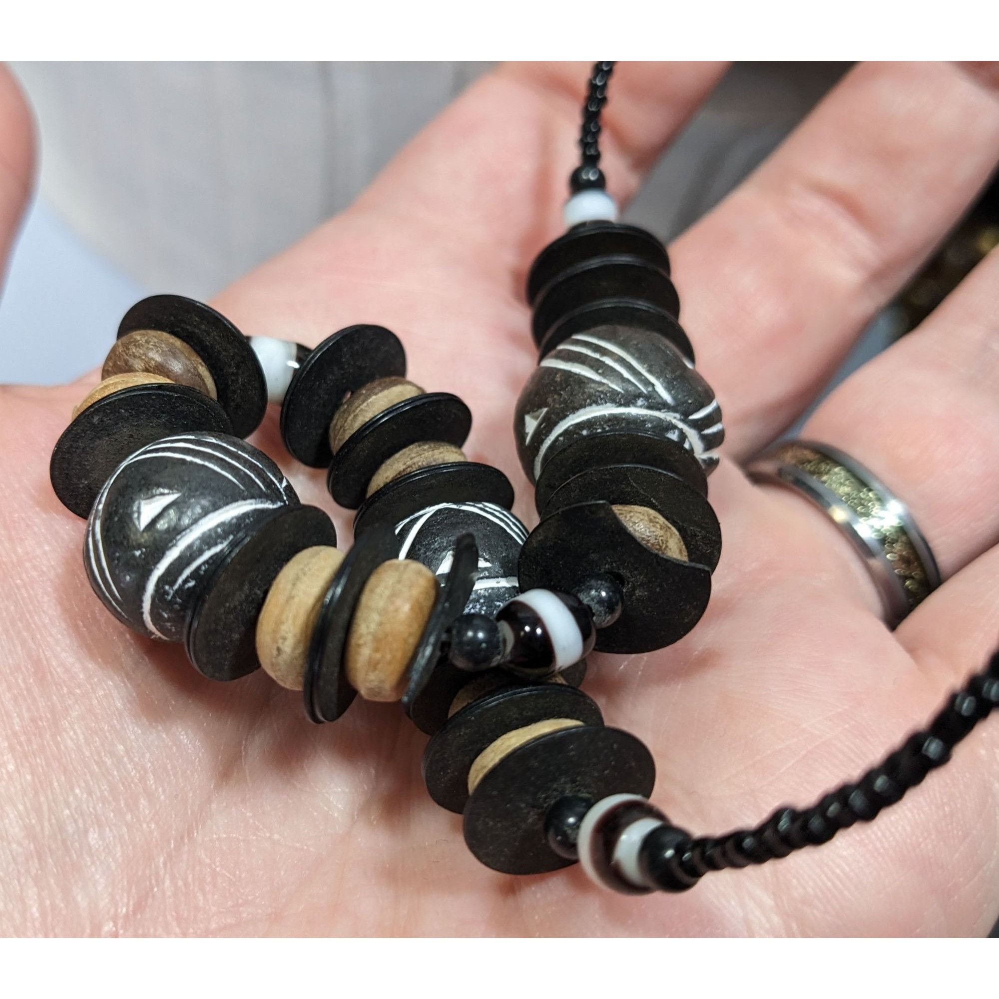 Other Chunky Rustic Tribal Black And Tan Beaded Necklace Size ONE SIZE - 6 Thumbnail