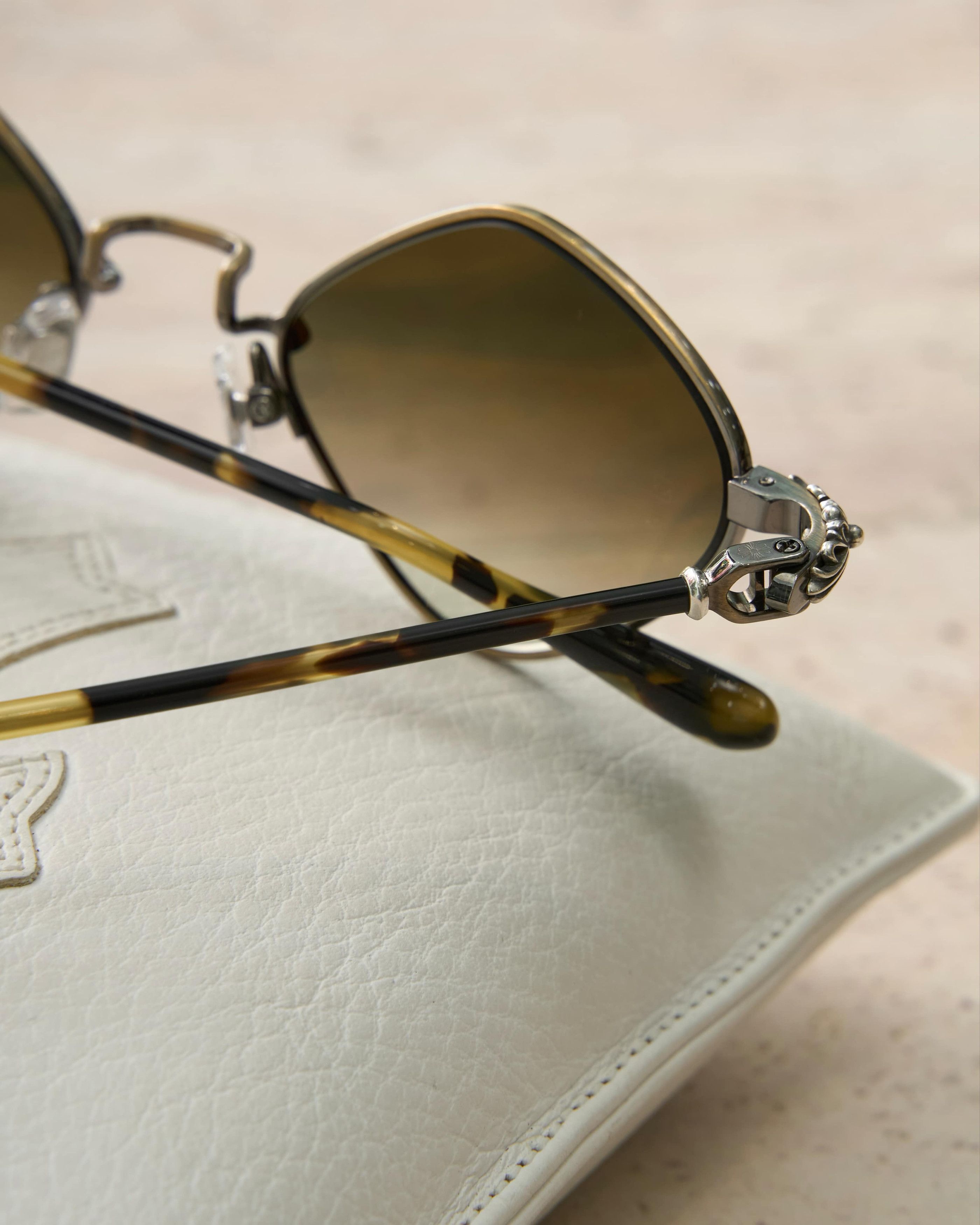 Chrome Hearts CHROME HEARTS DIAMOND DOG Antique Gold/Hollywood Tortoise Size ONE SIZE - 4 Thumbnail