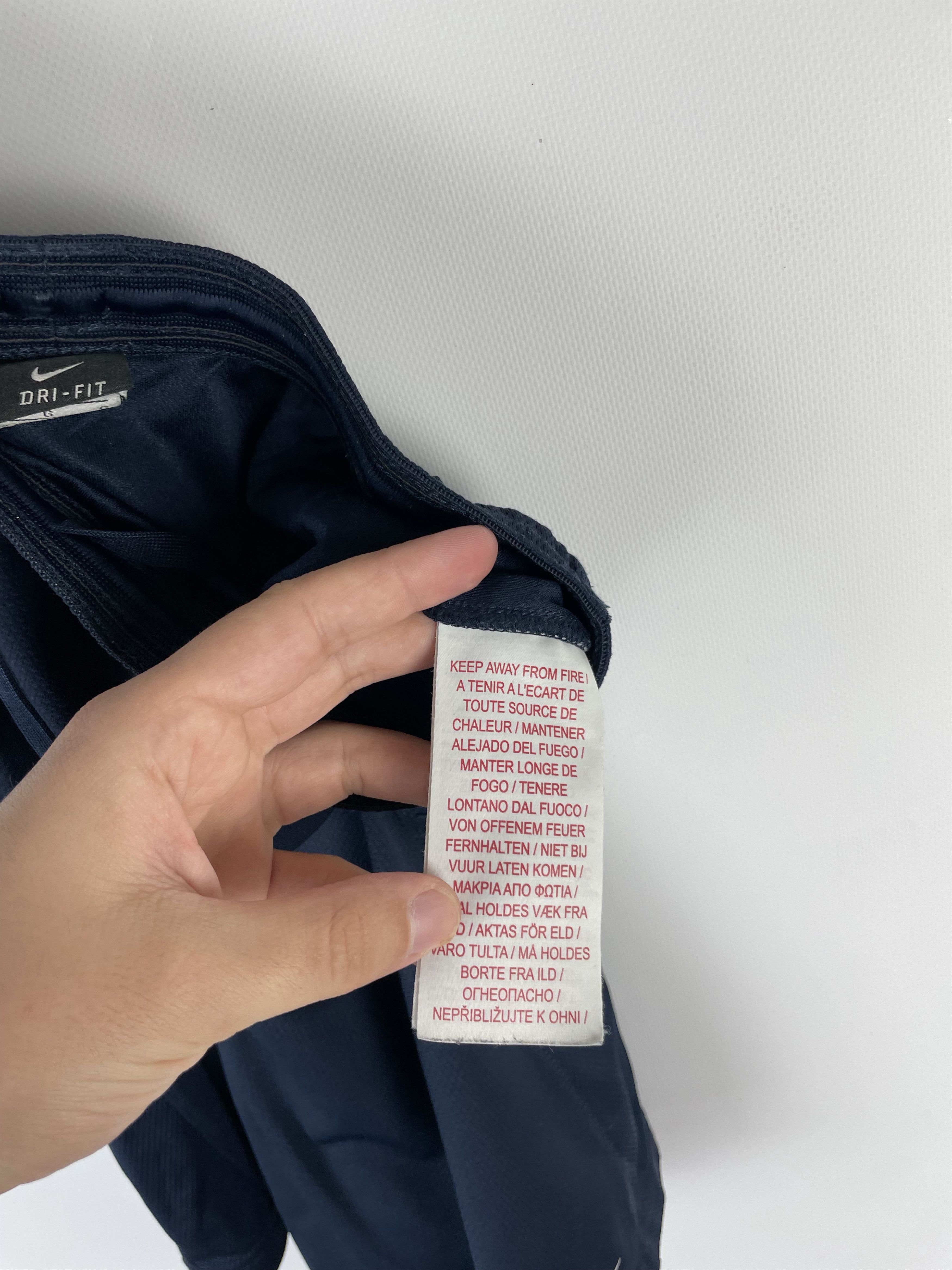 Nike Vintage Nike Shorts Size US 28 / EU 44 - 8 Thumbnail