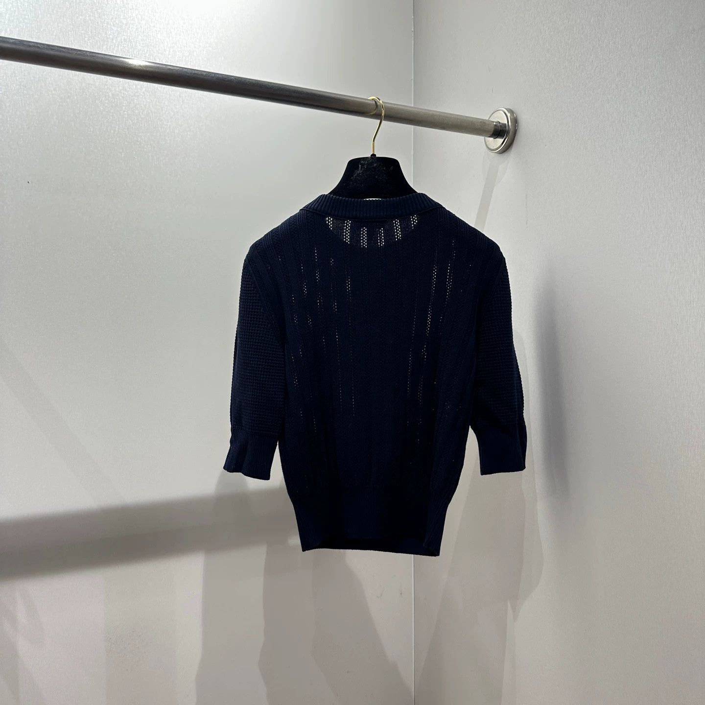Chanel Chanel mar06 Logo cutout knit short-sleeve 34 cotton Size XS / US 0-2 / IT 36-38 - 2 Thumbnail