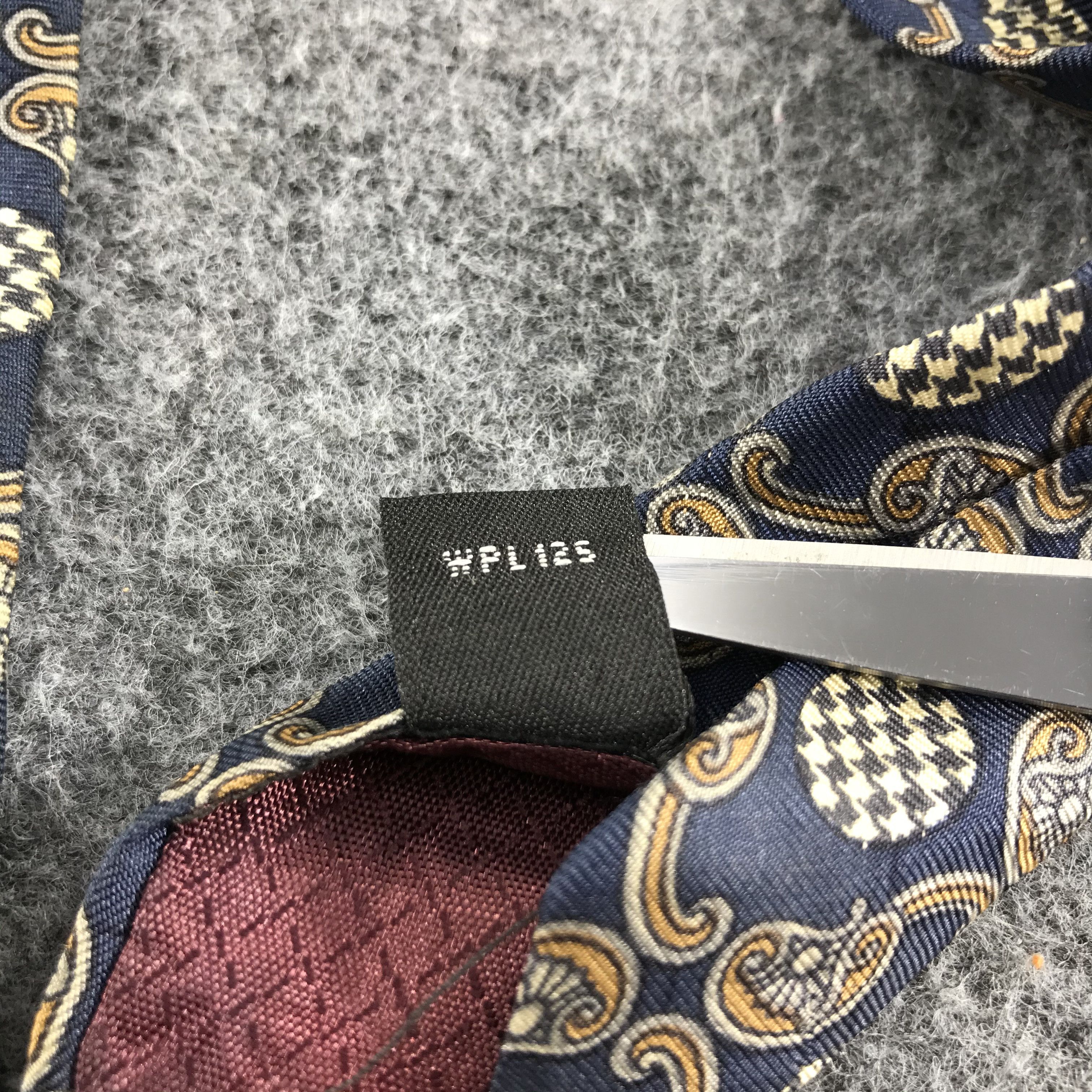 Vintage Vintage ChrIStian diOR Monsieur Silk Neck Ties T18 Size ONE SIZE - 8 Thumbnail