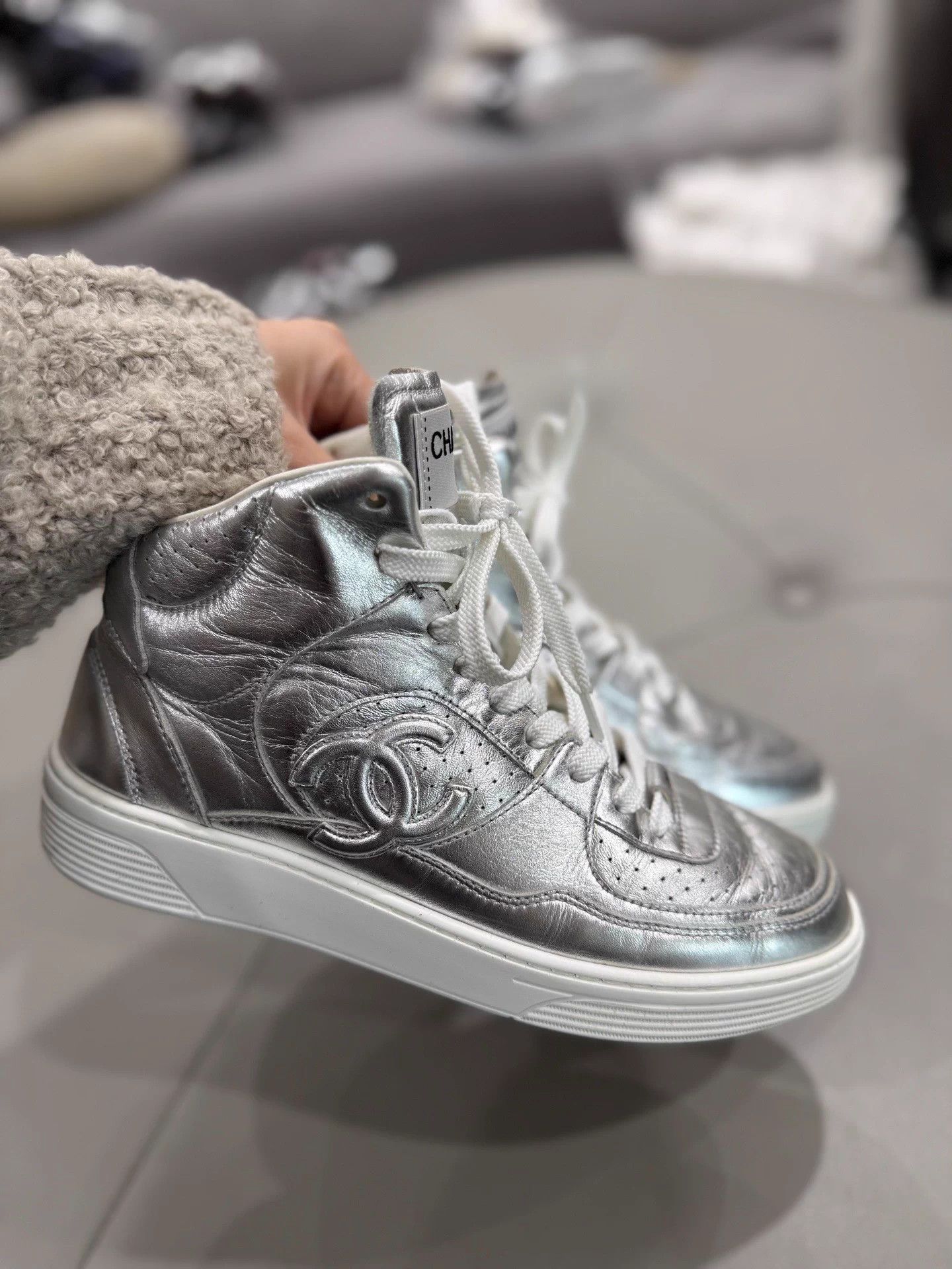 Chanel Chanel 24C Silver High-Top Sneakers 99 New EUR 38.5 Size US 7.5 / IT 37.5 - 3 Thumbnail