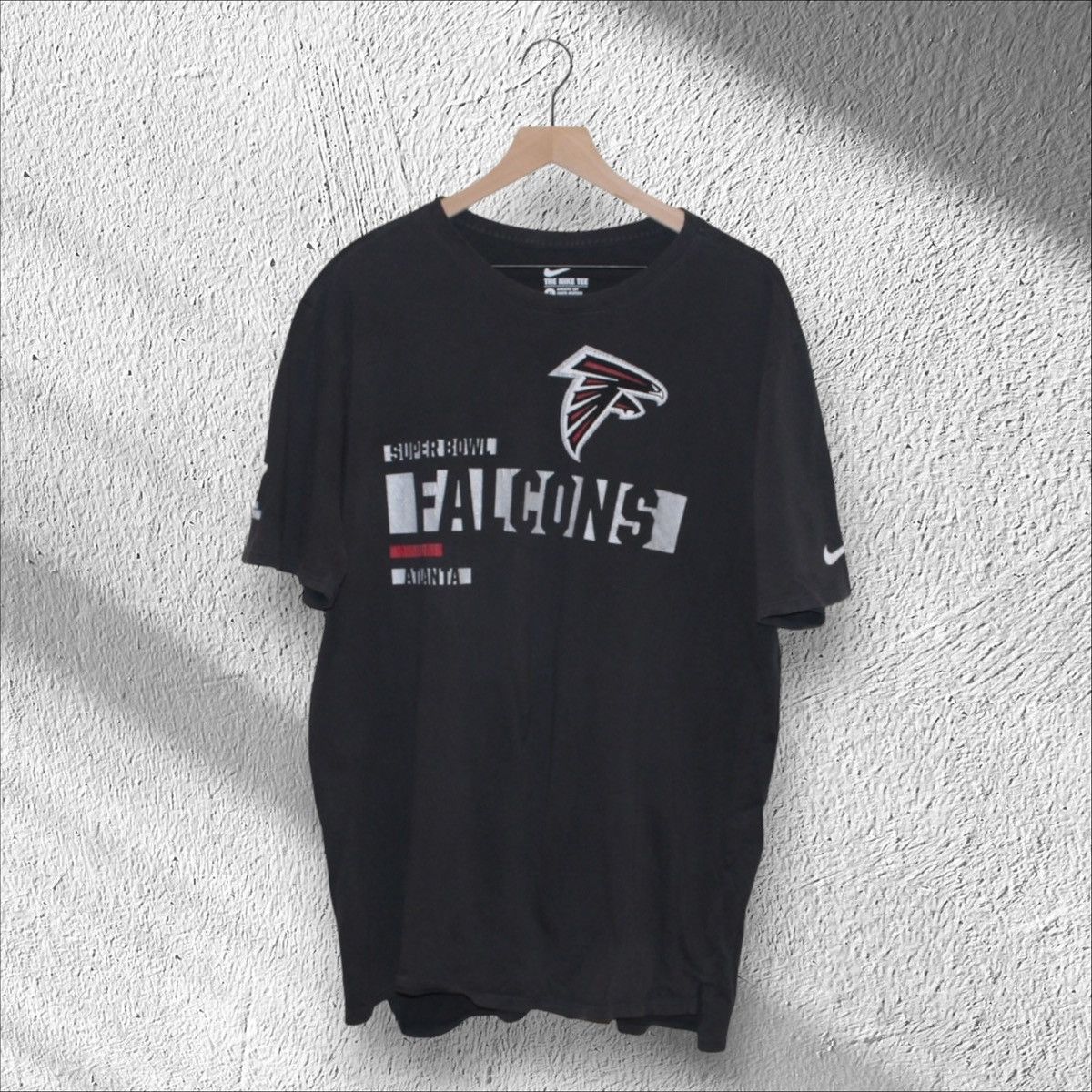 Nike Nike Atlanta Falcons Super Bowl LI Graphic T-Shirt – Size XL Size US XL / EU 56 / 4 - 1 Thumbnail