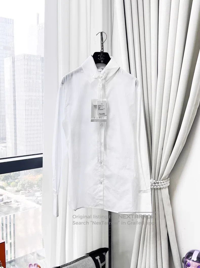 Chanel Chanel 25C white lapel bow tie long-sleeved shirt Size XS / US 0-2 / IT 36-38 - 1 Thumbnail