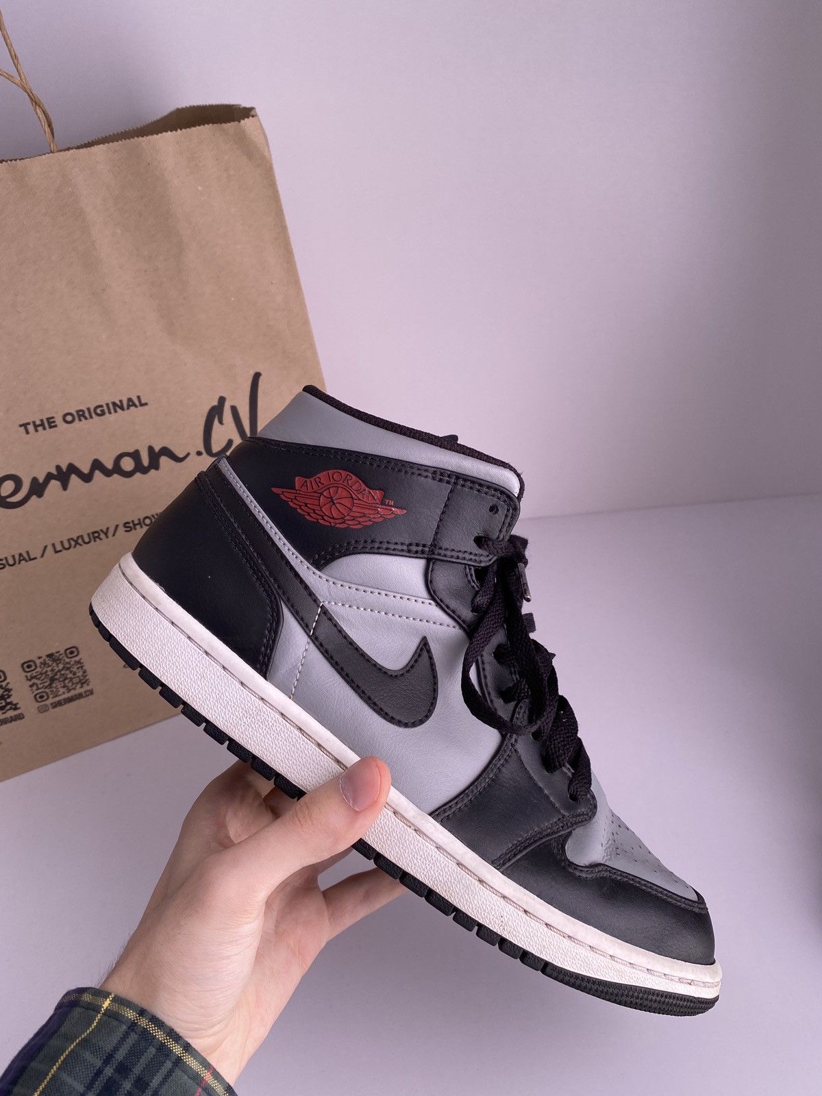 Nike Nike Air Jordan 1 Mid Shadow Red Black 554724-096 Size US 8.5 / EU 41-42 - 4 Thumbnail