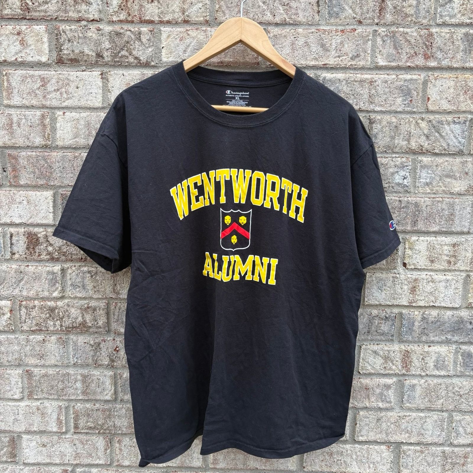 Champion Wentworth University T-shirt Size US XL / EU 56 / 4 - 1 Thumbnail