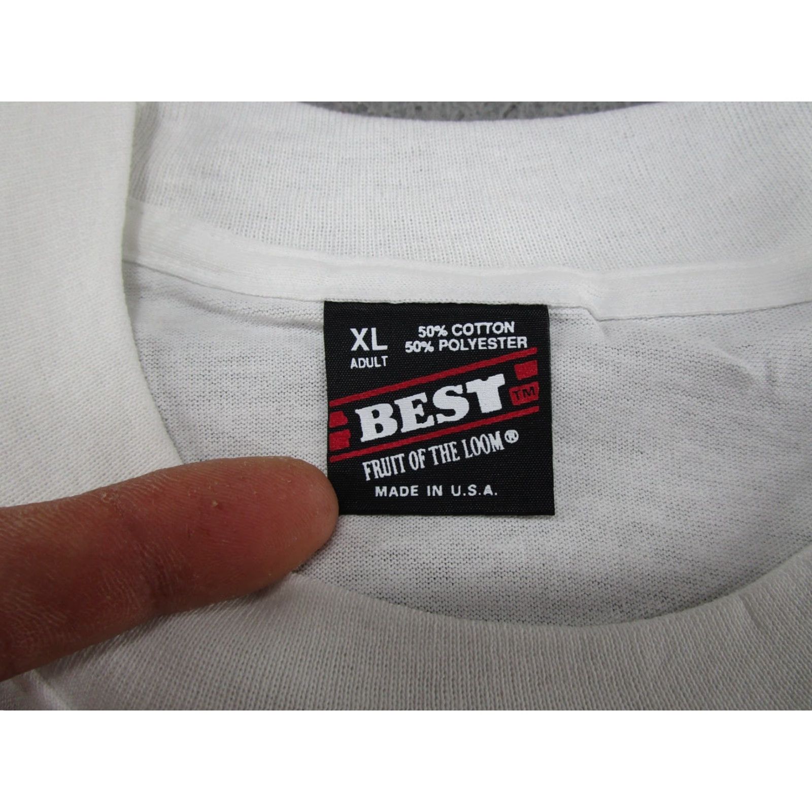 Fruit Of The Loom VINTAGE Hersheys Now It’s Time For Chocolate 1991 USA Shirt XL White 90s Mens Single Stitch EUC Cotton Polyester T-Shirt Crew Neck Short Sleeve Size US XL / EU 56 / 4 - 4 Thumbnail