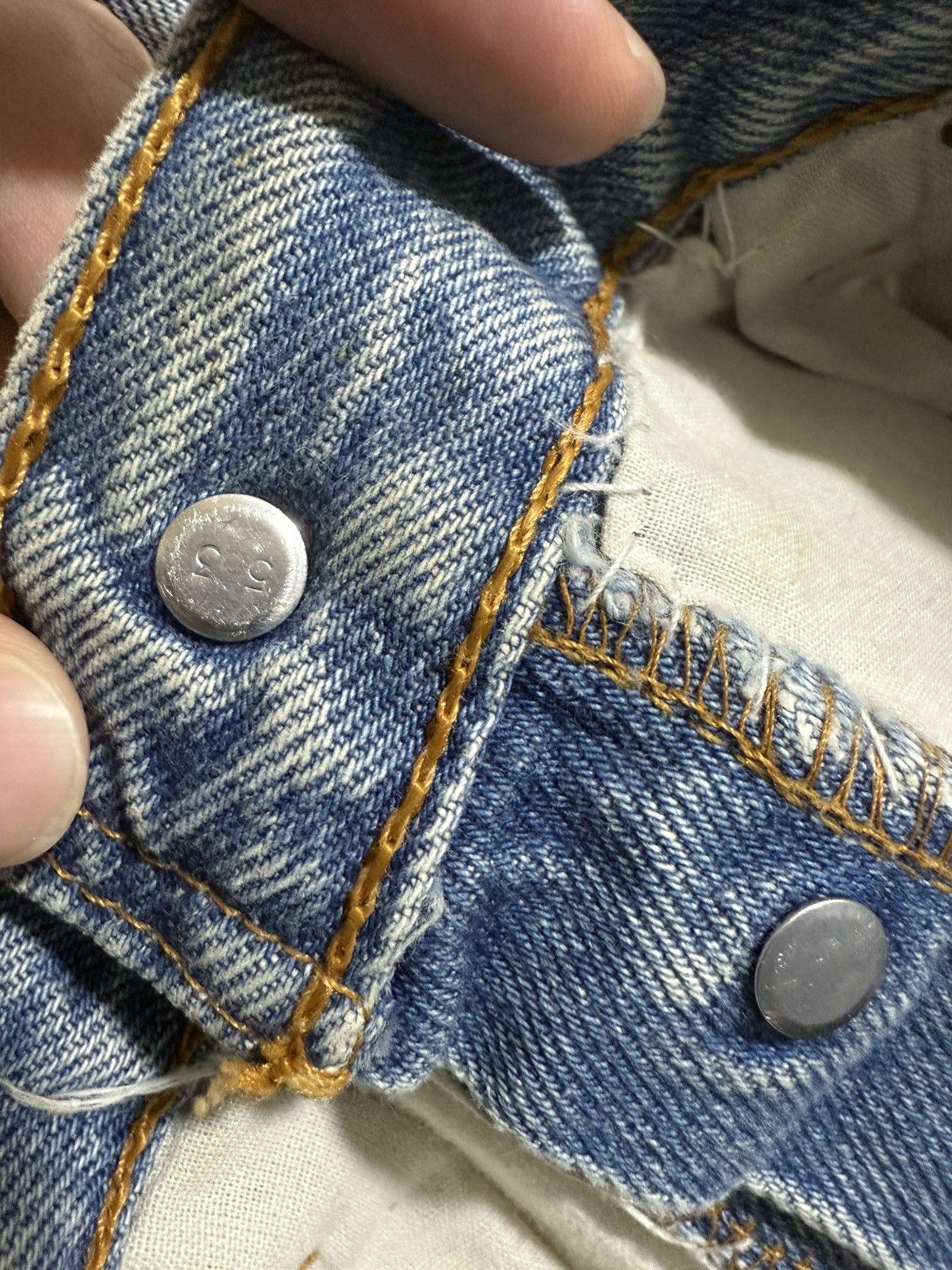 Vintage VTG 90s Levi's 501 Made in USA Thrashed Distressed Size US 29 - 9 Thumbnail