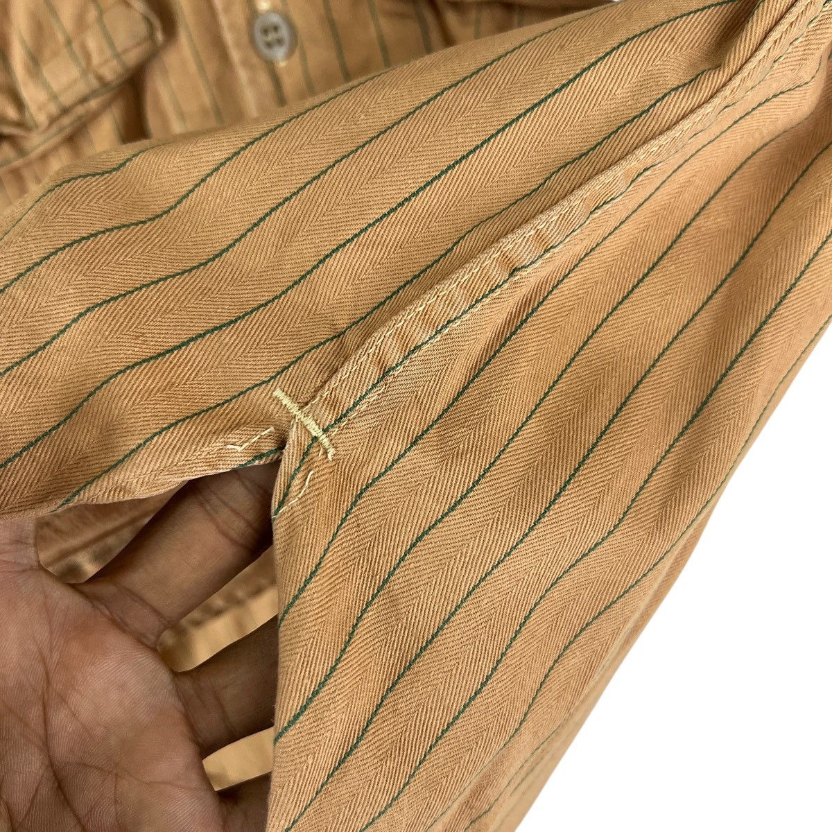 Coca Cola 70s Coca Cola Japan Taiwa Pin Stripe Hbt Work Shirt Size US S / EU 44-46 / 1 - 9 Thumbnail
