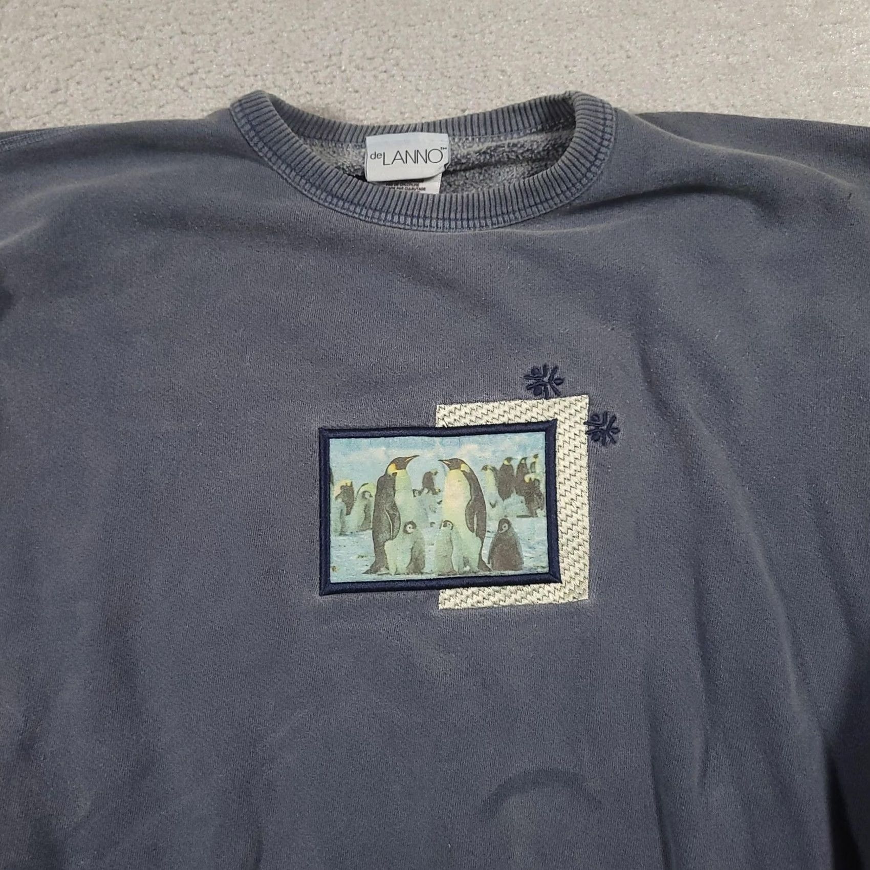 Vintage deLANNO Sweatshirt Womens Large Blue Crewneck Penguins Graphic Pullover Cotton Size L / US 10 / IT 46 - 3 Thumbnail