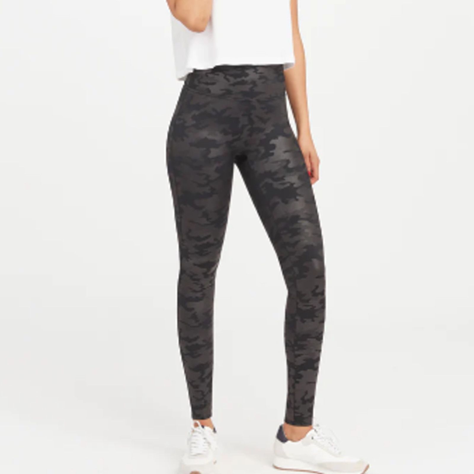 Spanx Spanx Faux Leather Camo Leggings Black Reflective Women's SM Size 26" / US 2 / IT 38 - 1 Thumbnail