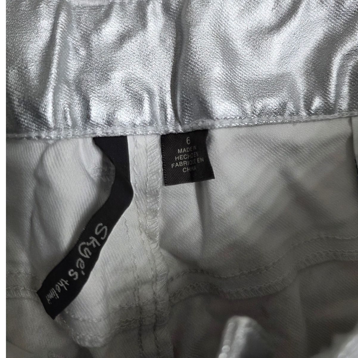 Other Skye's The Limit Silver Slim Leg Pants - Size 6 Size 28" / US 6 / IT 42 - 3 Thumbnail