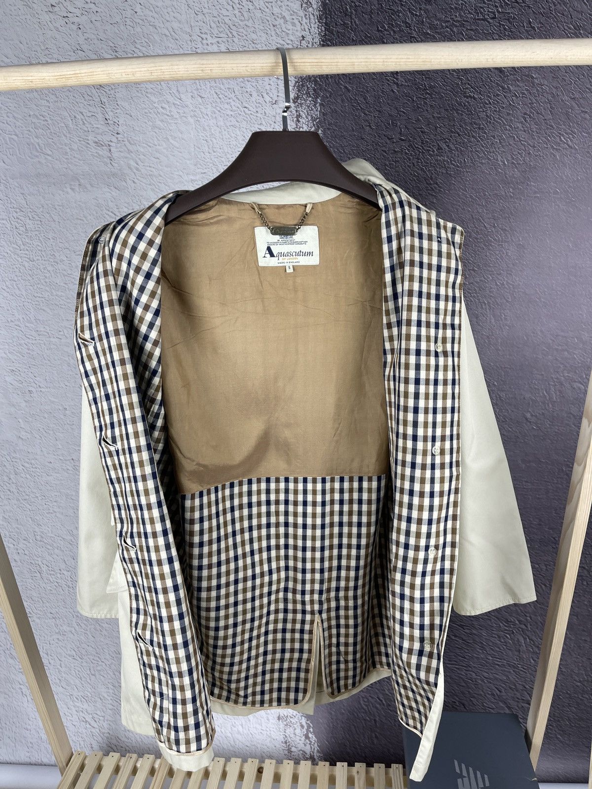 Aquascutum Aquascutum of London made in England trench coat women’s Size S / US 4 / IT 40 - 14 Thumbnail