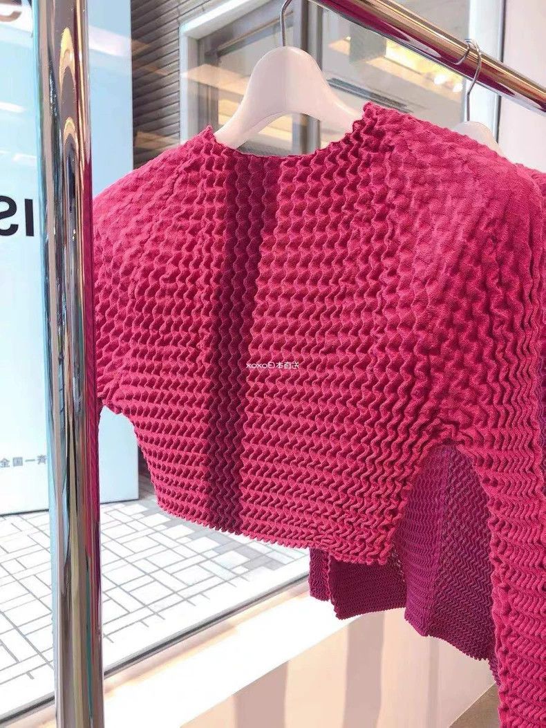 Other Issey Miyake/三宅一生 size:2 Rose-red pleated skirt Size 26" / US 2 / IT 38 - 3 Thumbnail