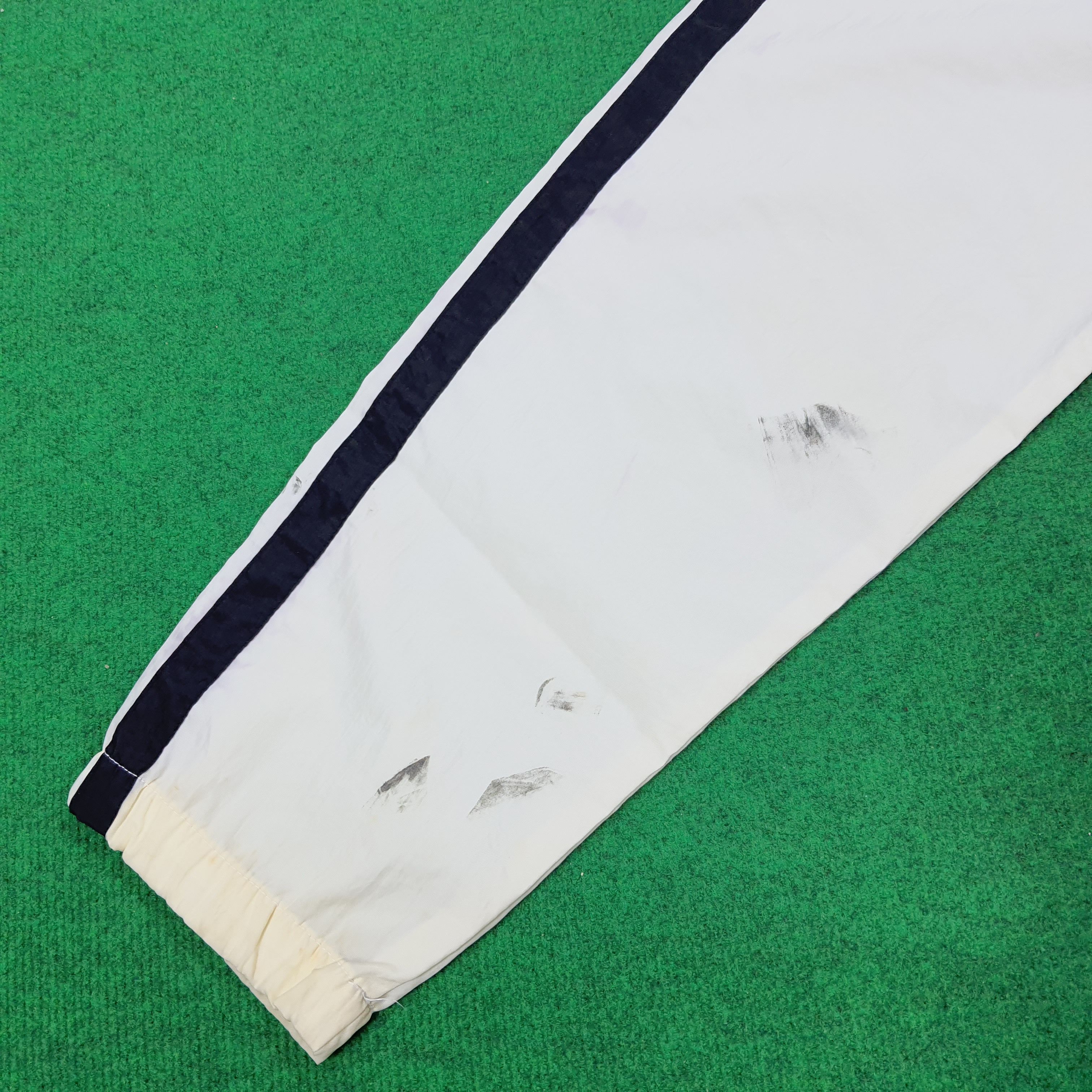 Japanese Brand × Nike × Vintage Vintage Nike Center Windbreaker Hoodie Jacket Size US XL / EU 56 / 4 - 10 Thumbnail