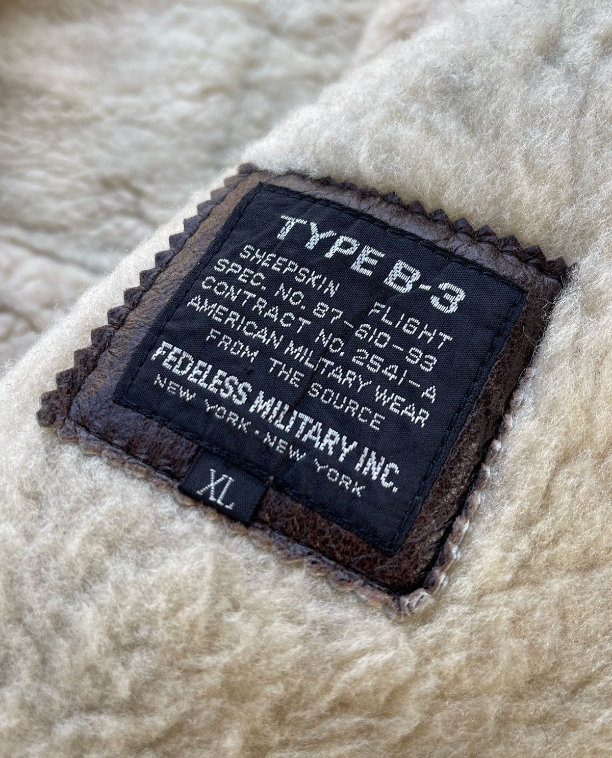 Japanese Brand 🔥RARE🔥 US AIR FORCE TYPE B-3 SHEEPSKIN FLIGHT LEATHER JACKET Size US XL / EU 56 / 4 - 12 Thumbnail