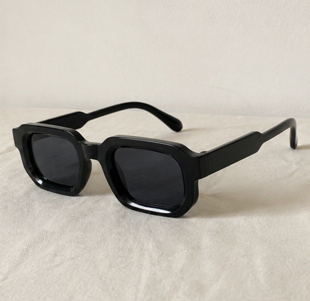 Other Black Chunky Rectangle Sunglasses Trendy Y2K Streetwear Size ONE SIZE - 3 Thumbnail